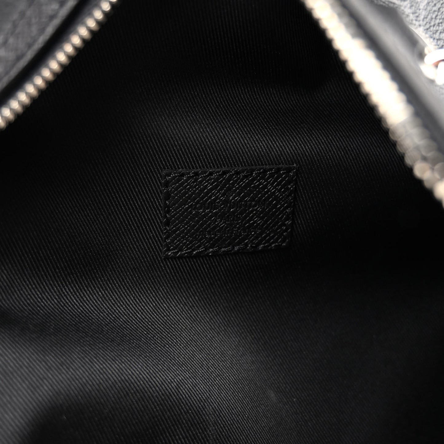 Taigarama Duo Slingbag Black