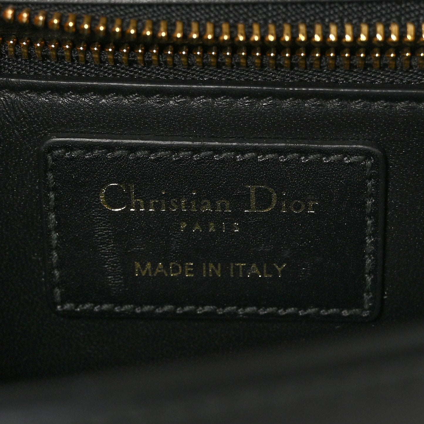 Box Calfskin 30 Montaigne Flap Bag Black