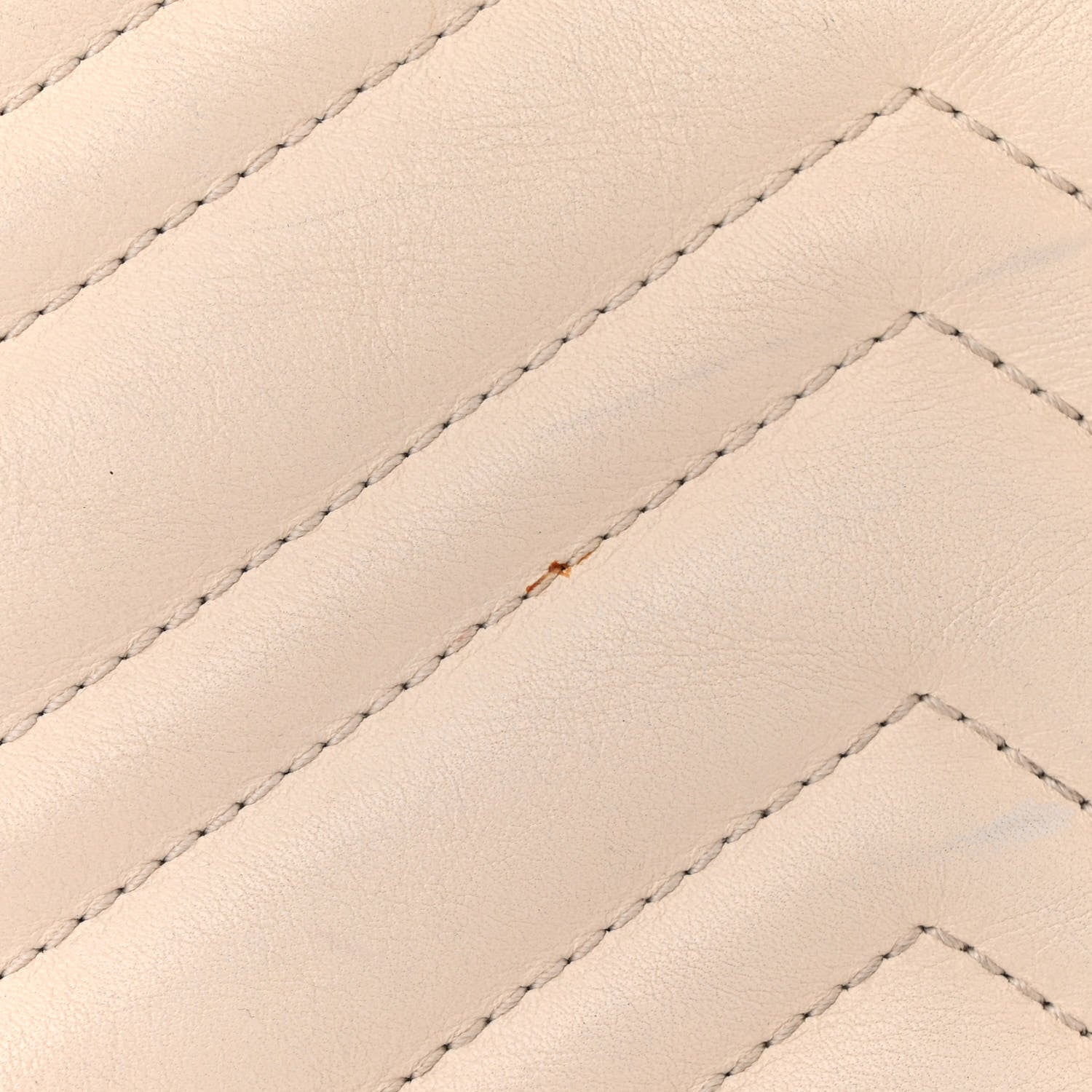 Gucci Calfskin Matelasse Medium GG Marmont Shoulder Tote Bag White 18 of 18