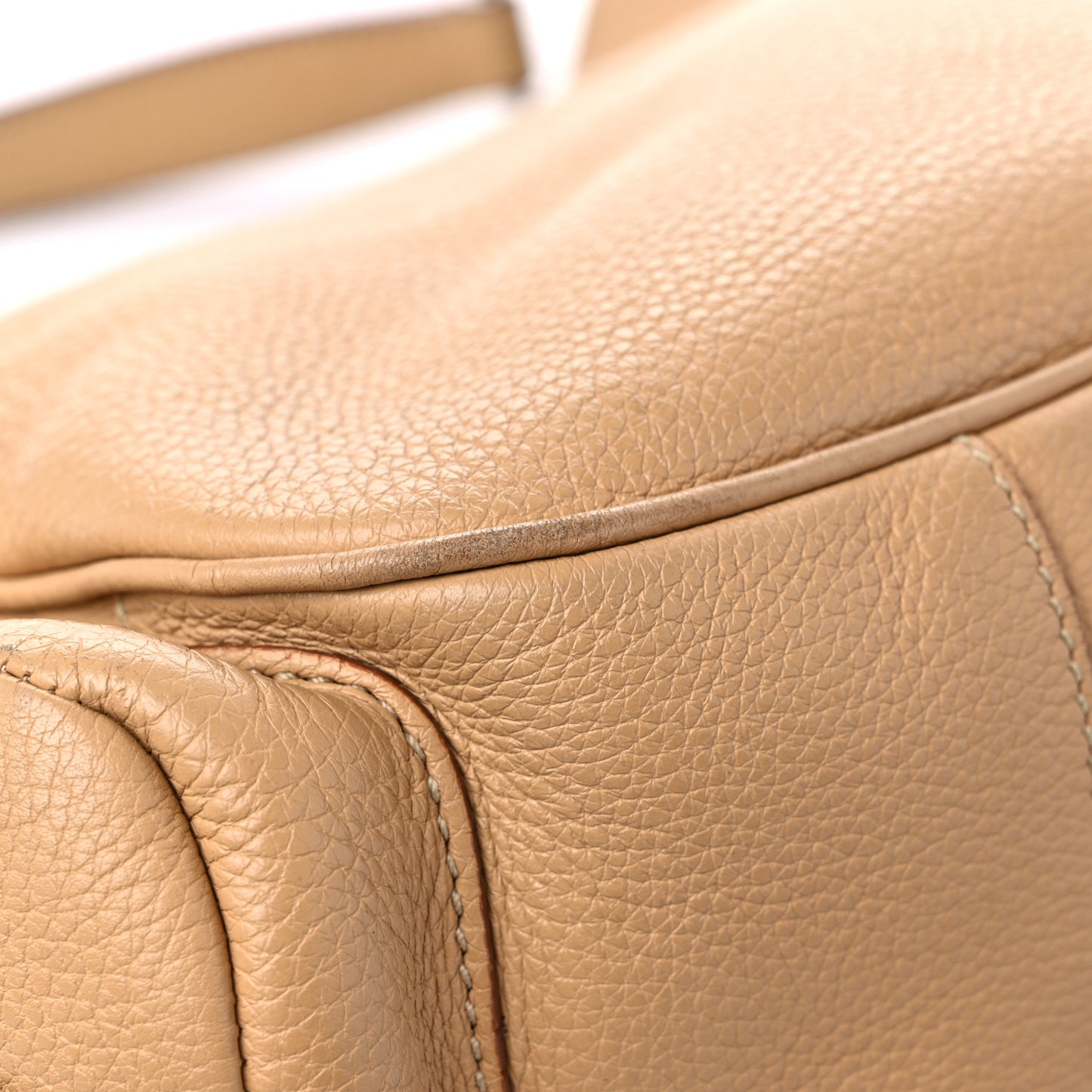 Vitello Daino Buckle Shoulder Bag Sabbia