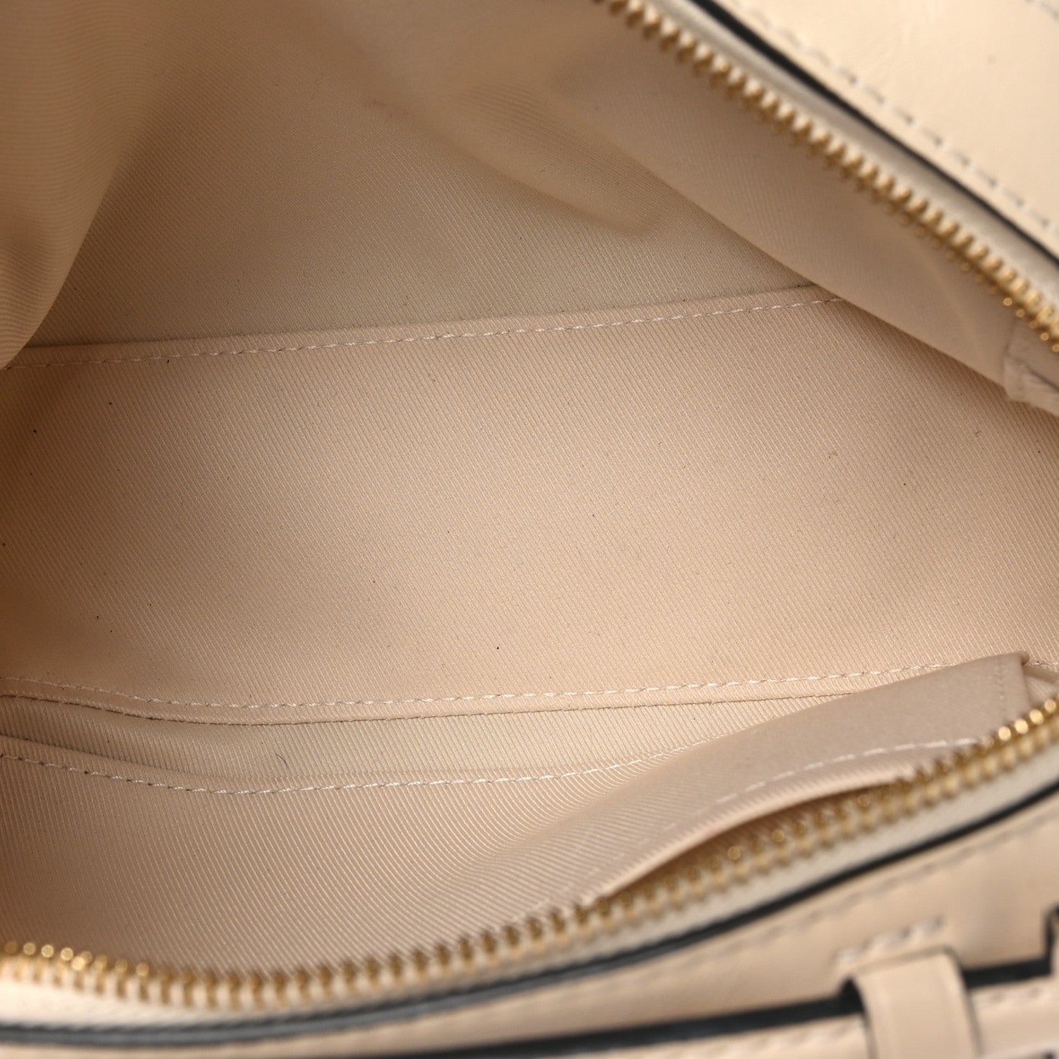 Louis Vuitton Monogram Saintonge Creme 6 of 9