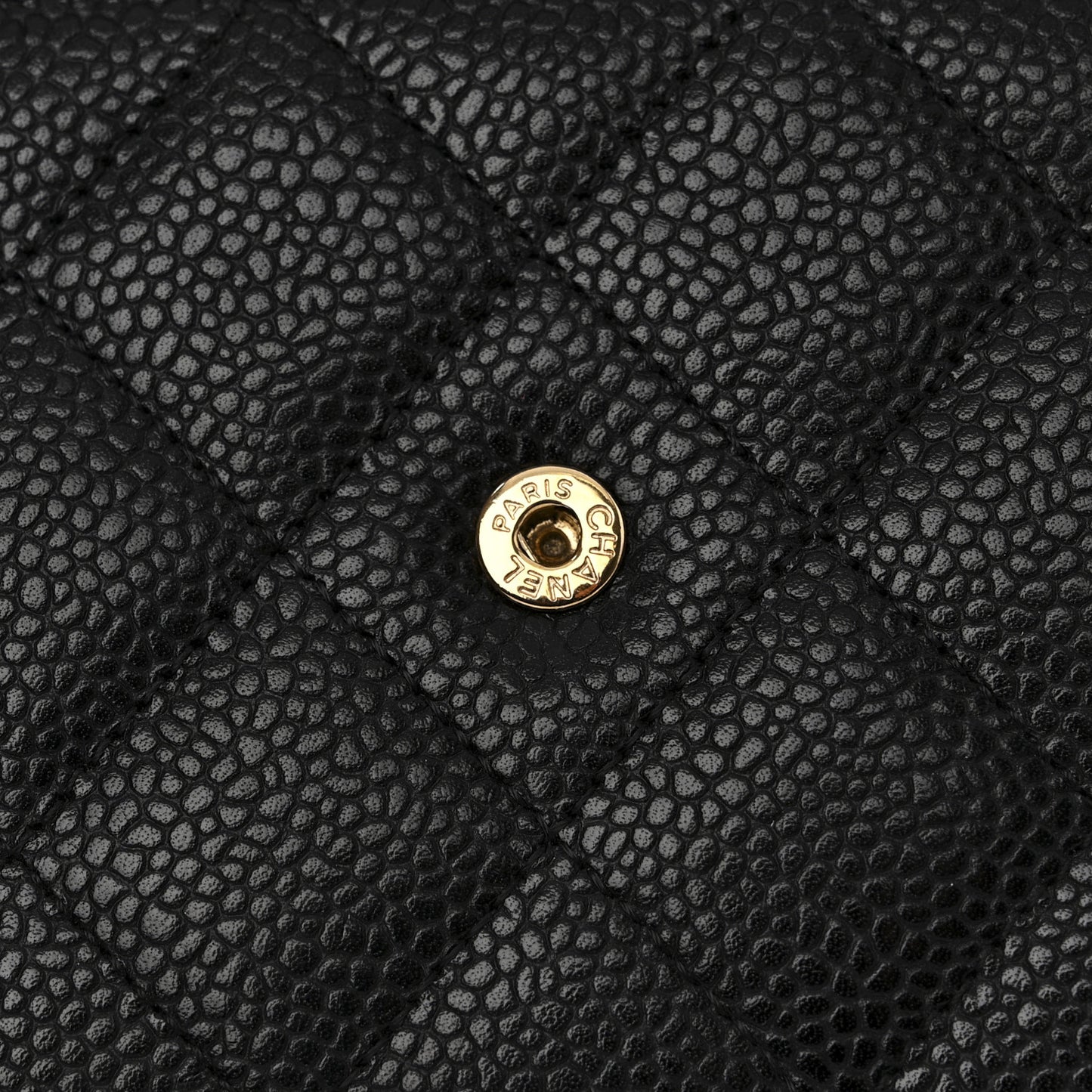 Caviar Quilted Wallet on Chain WOC Black