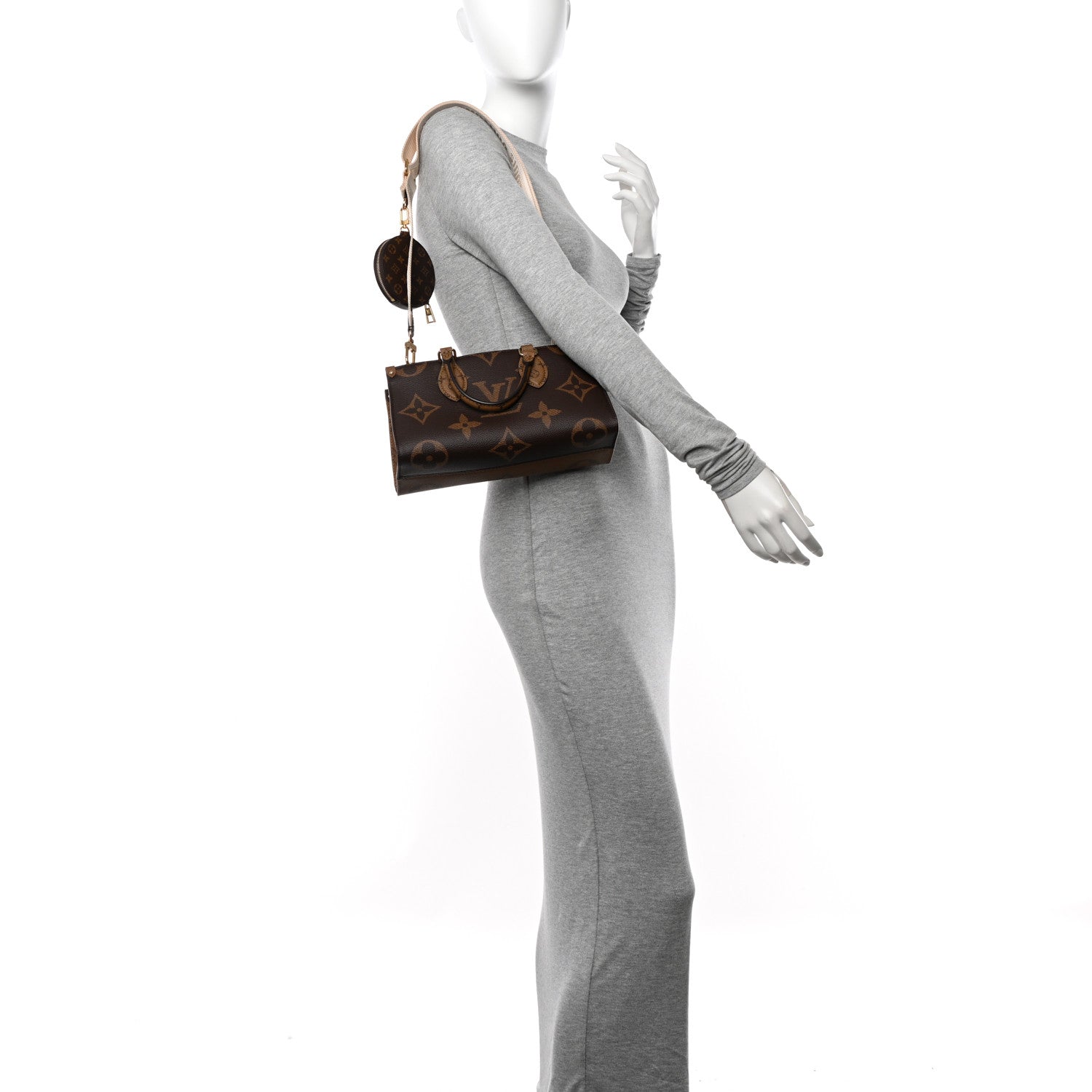 Louis Vuitton Reverse Monogram Giant OnTheGo East West 2 of 9