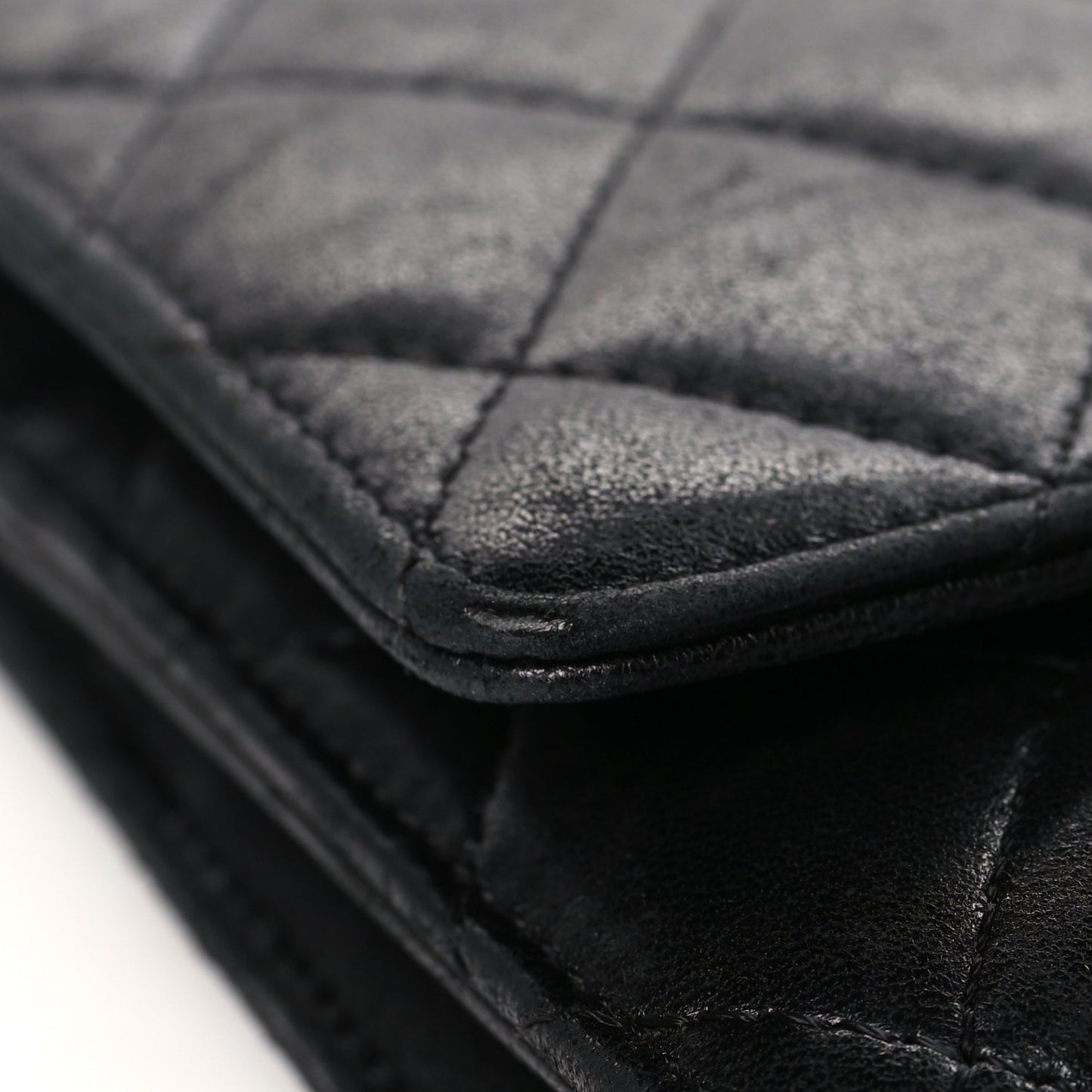 Lambskin Quilted Wallet On Chain WOC Black