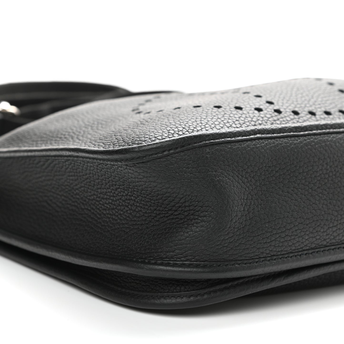 Taurillon Clemence Evelyne III PM Black