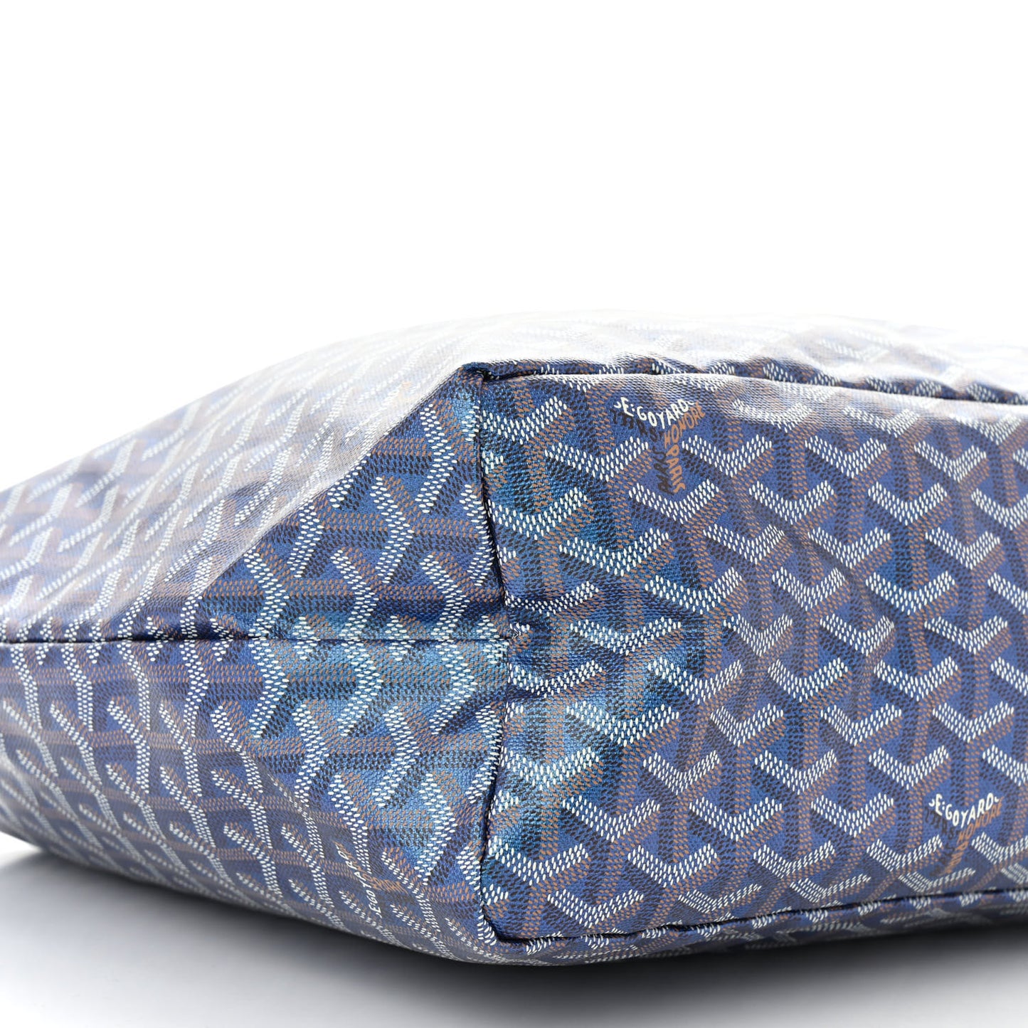 Iridescent Goyardine Saint Louis PM Pearly Blue