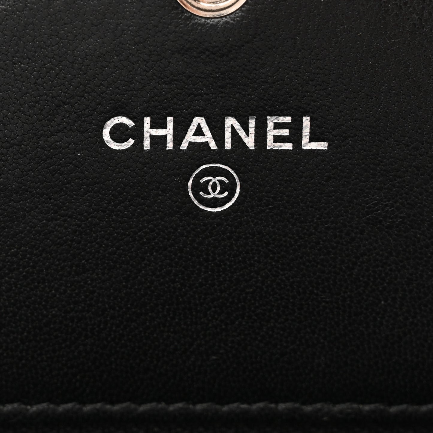 Sheepskin Chevron Wallet On Chain WOC Black