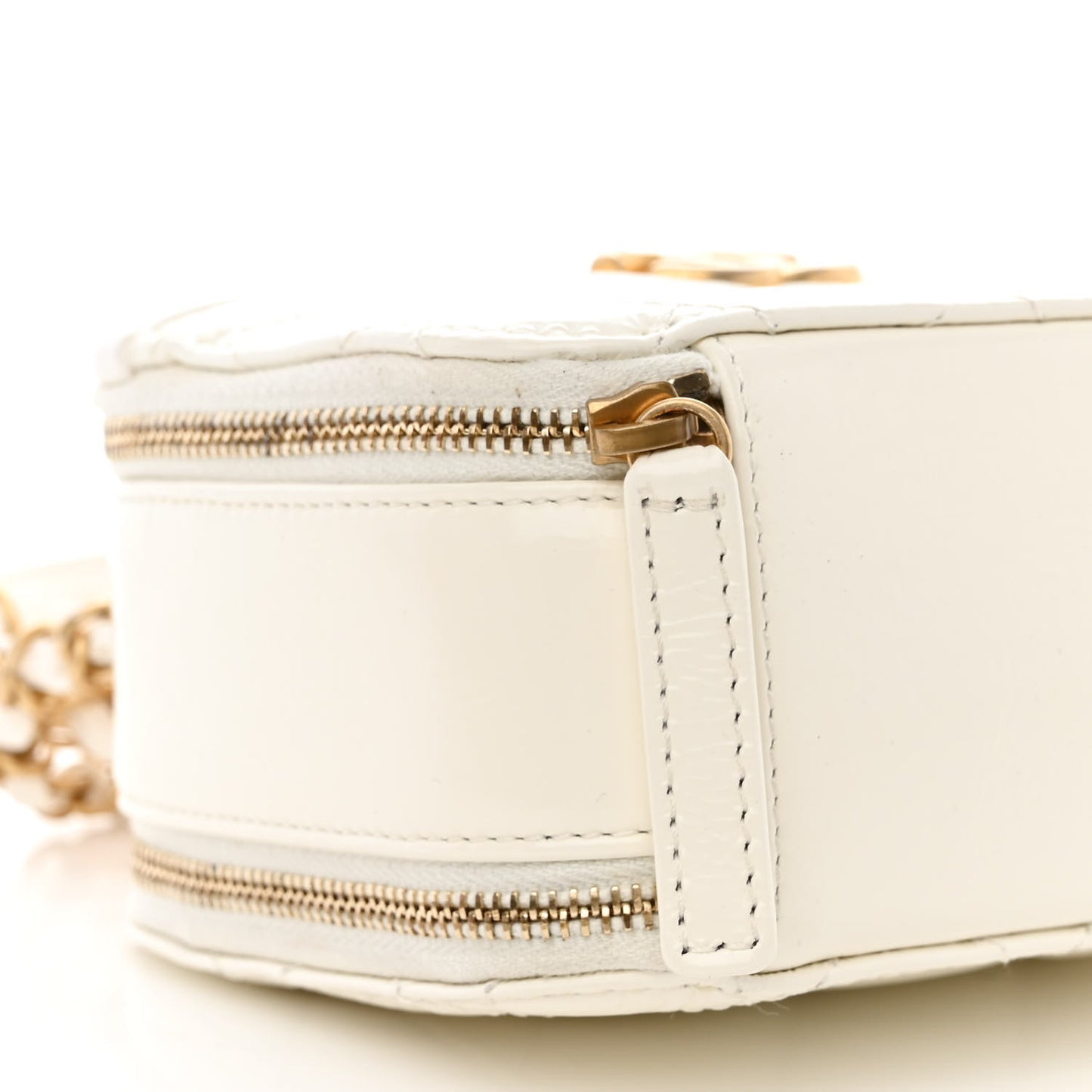 Crumpled Calfskin Quilted Mini Get Round Top Handle Vanity Case White