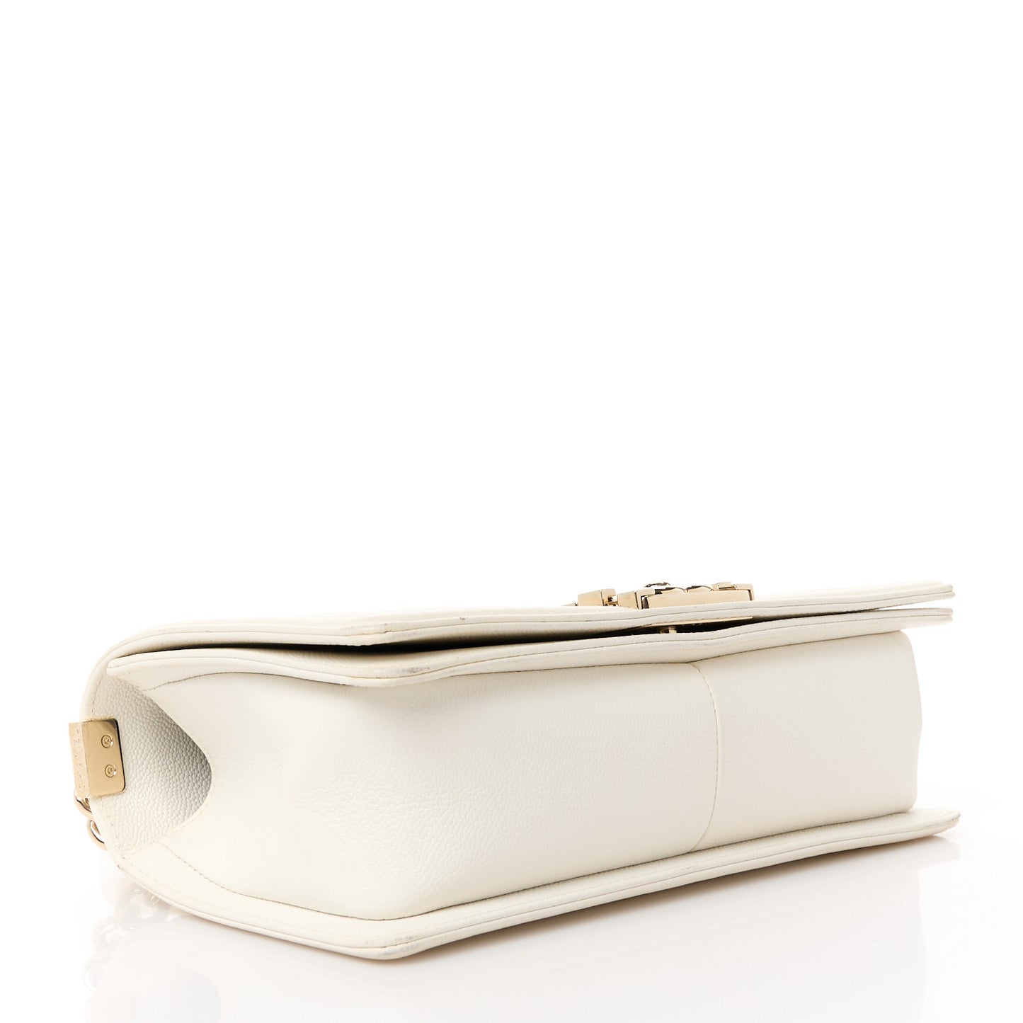 Caviar Quilted Medium Boy Flap White