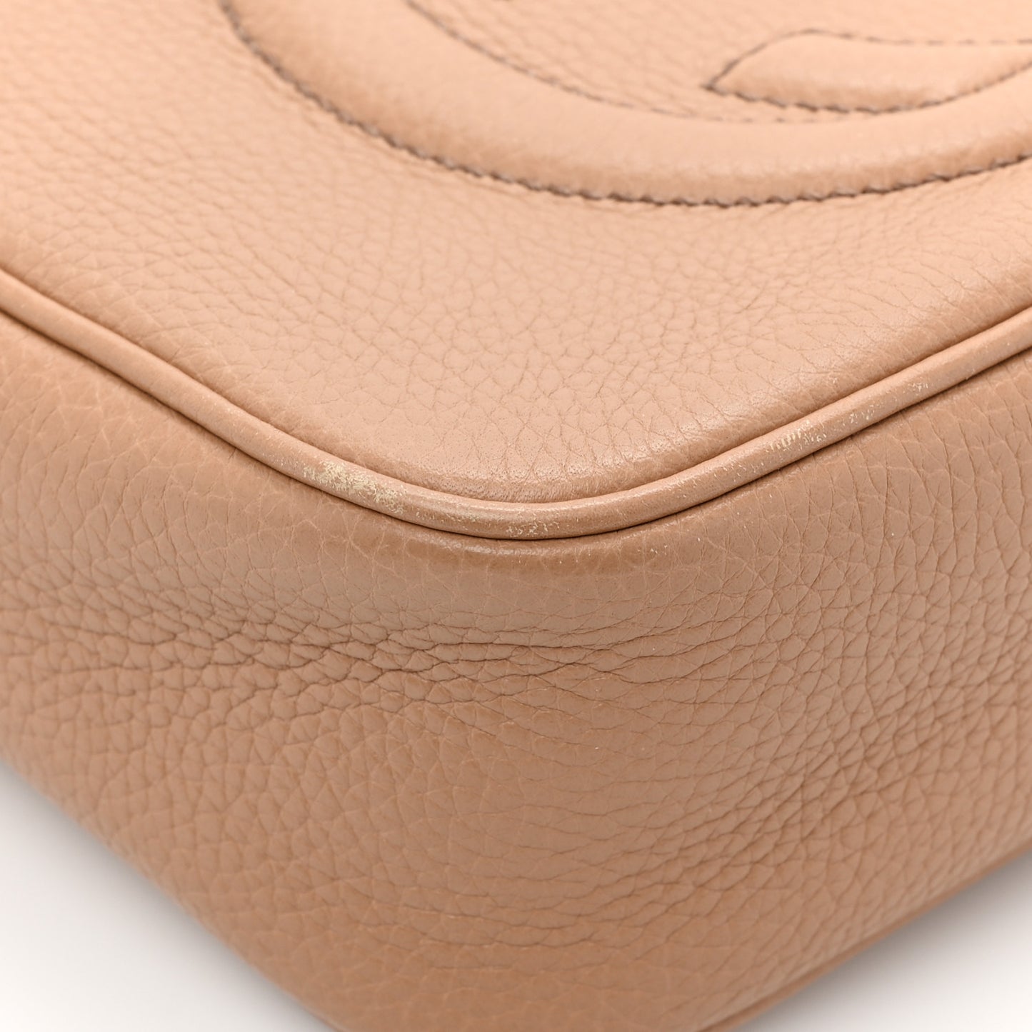 Pebbled Calfskin Small Soho Disco Bag Camelia