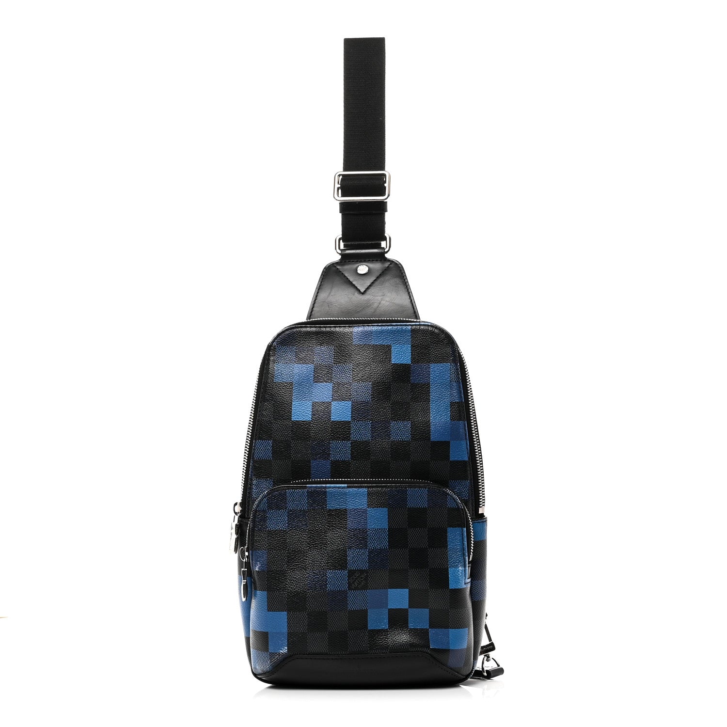 blue and black louis vuitton backpack Christopher Denim Monogram Tapestry Autres Toiles Monogram The zipped main compartment is large enough to hold a laptop LOUIS VUITTON Discovery Backpack Gradient
