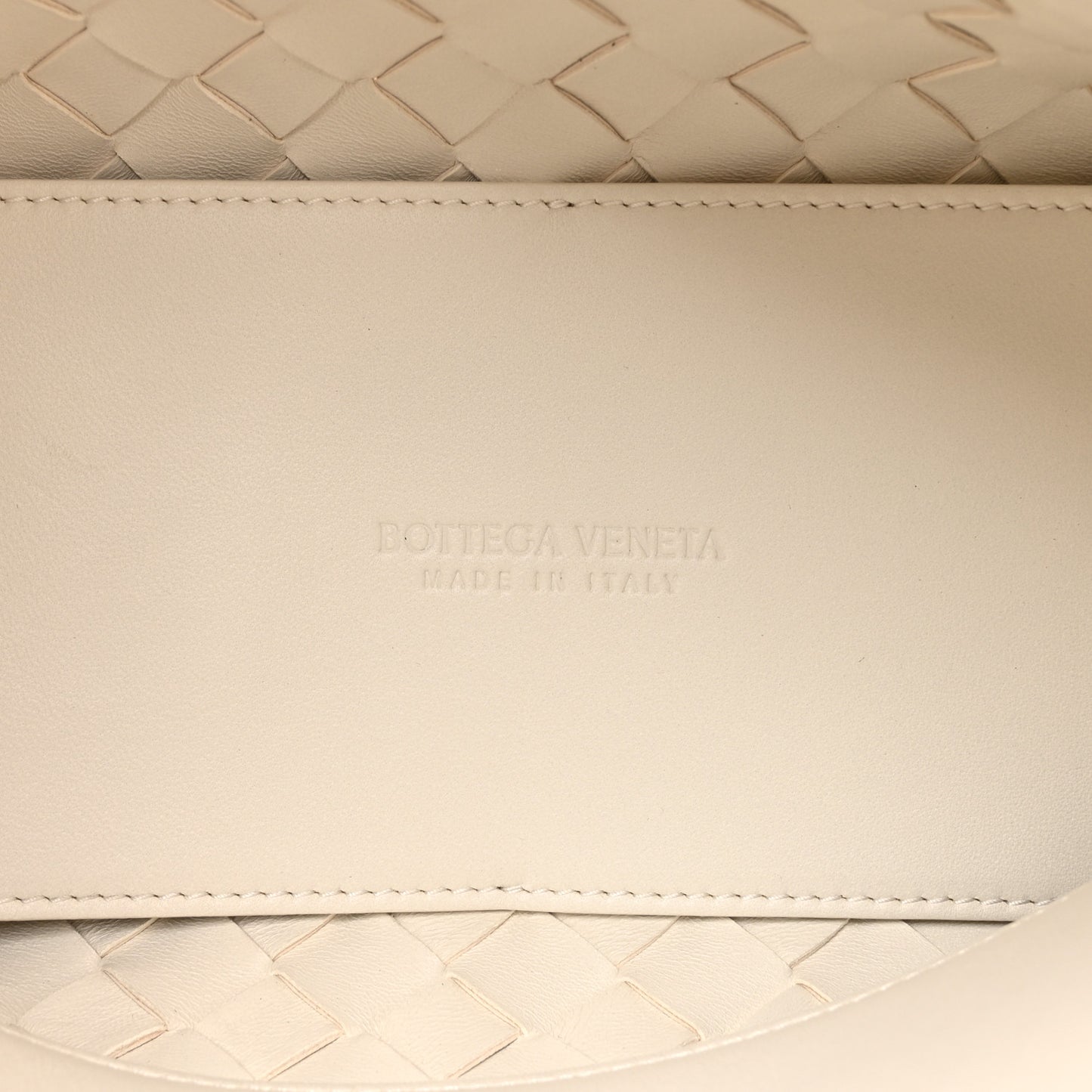 Nappa Intrecciato Small Andiamo Shoulder Bag White