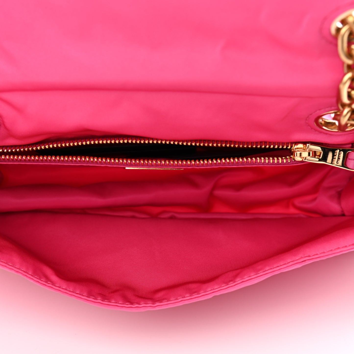 Nylon Tessuto Chain Shoulder Bag Fuxia