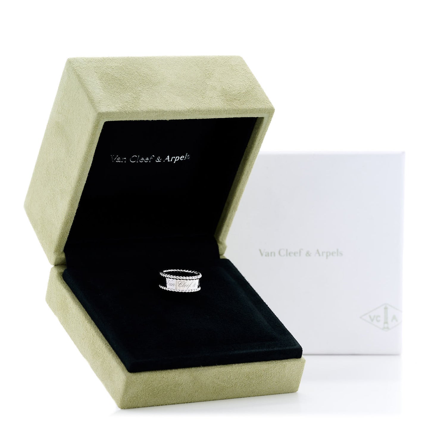 18K White Gold Perlee Signature Ring 47 4.25