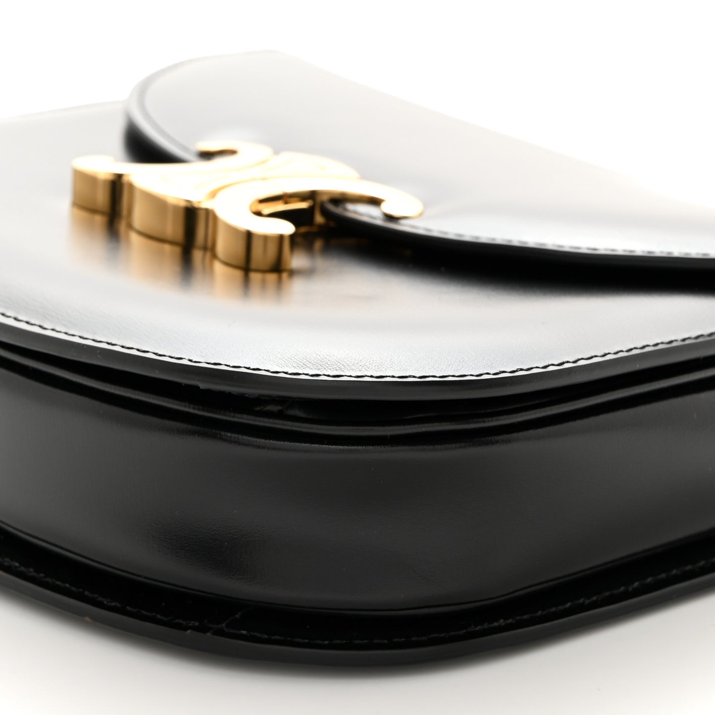 Shiny Calfskin Besace Clea Chain Triomphe Black