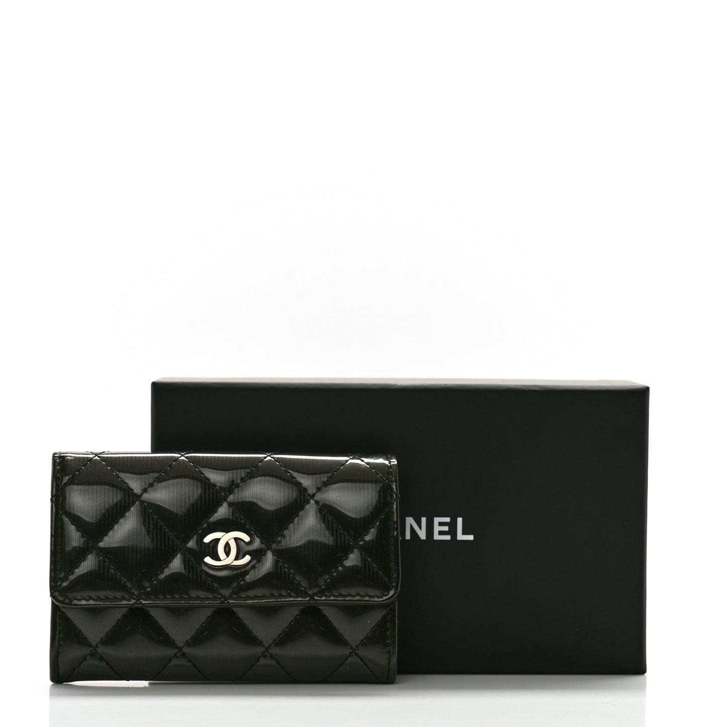 Striated Patent Quilted Card Holder Black