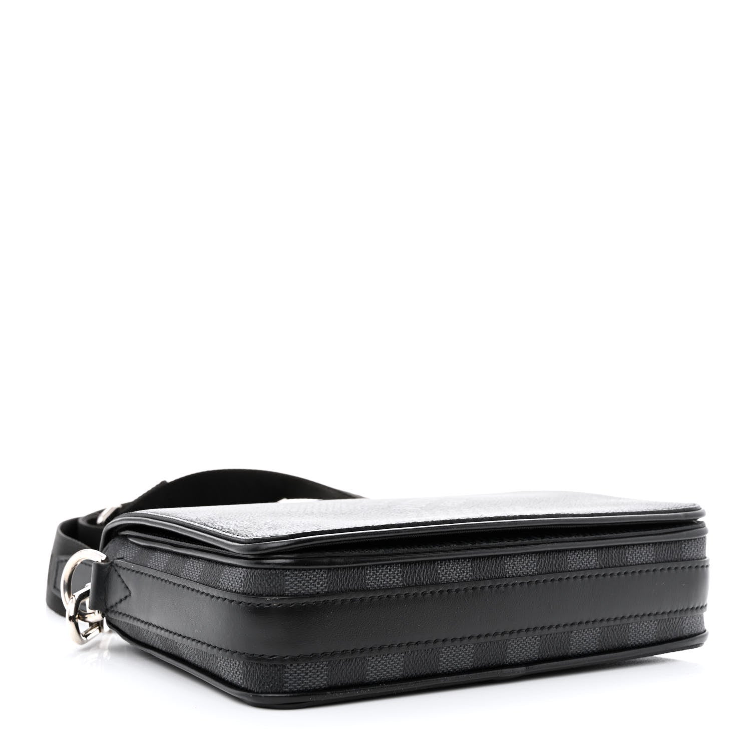 Louis Vuitton Damier Graphite 3D Studio Messenger 4 of 10