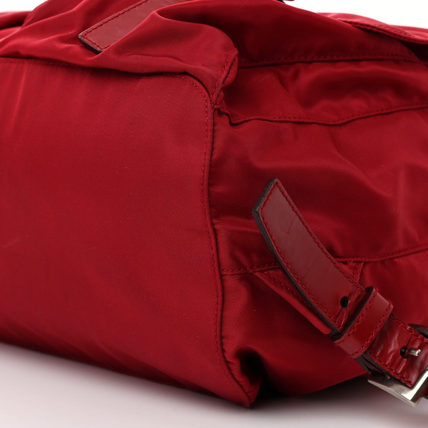 Tessuto Nylon Vela Medium Backpack Cerise