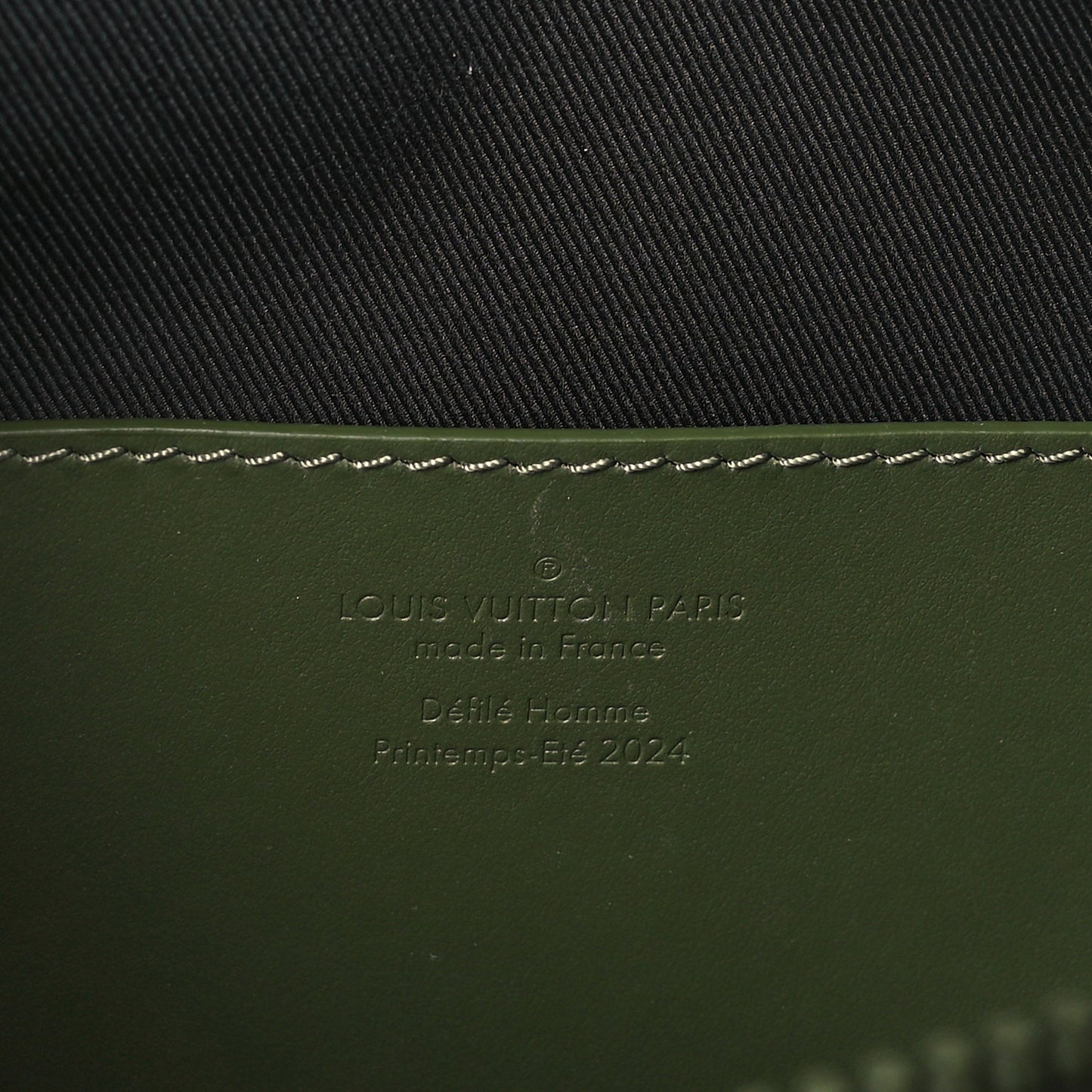 Damoflage LV Trail Wearable Wallet Green