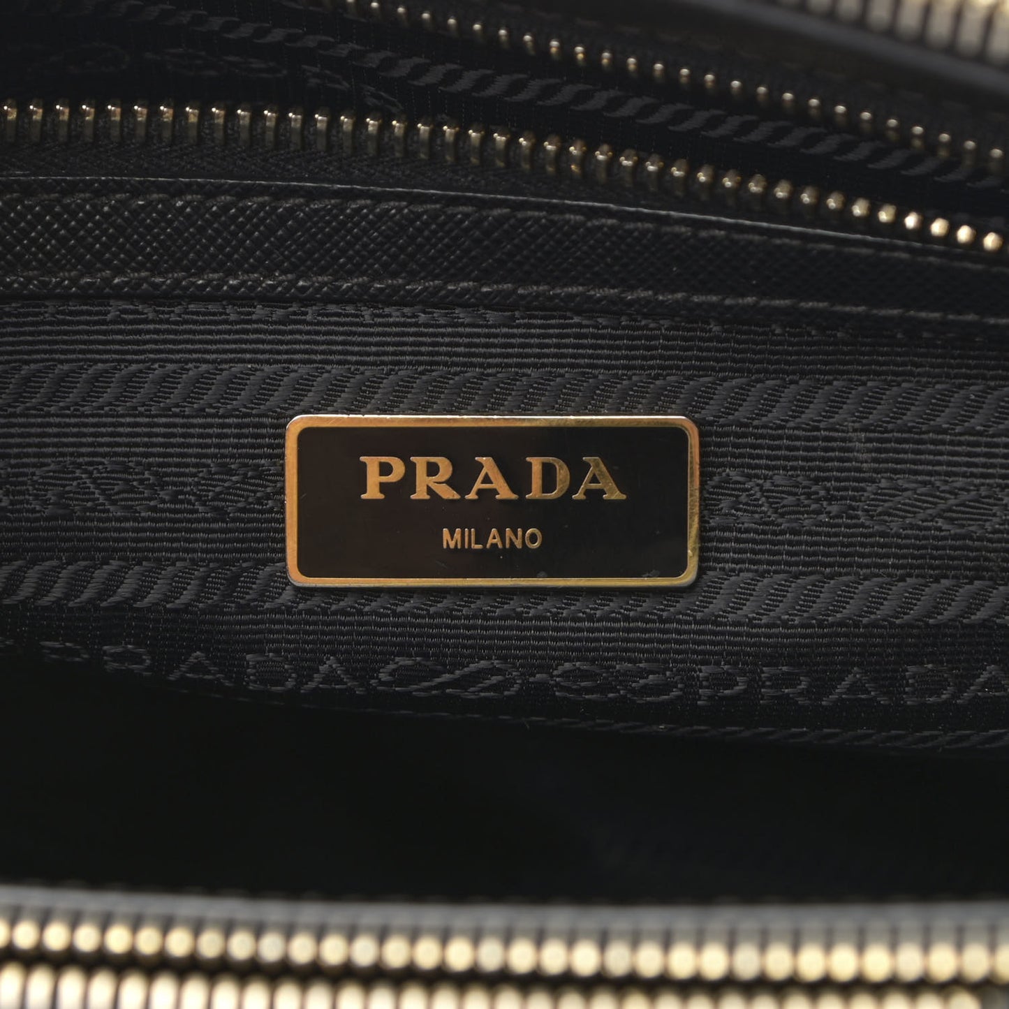 Saffiano Small Galleria Double Zip Tote Black
