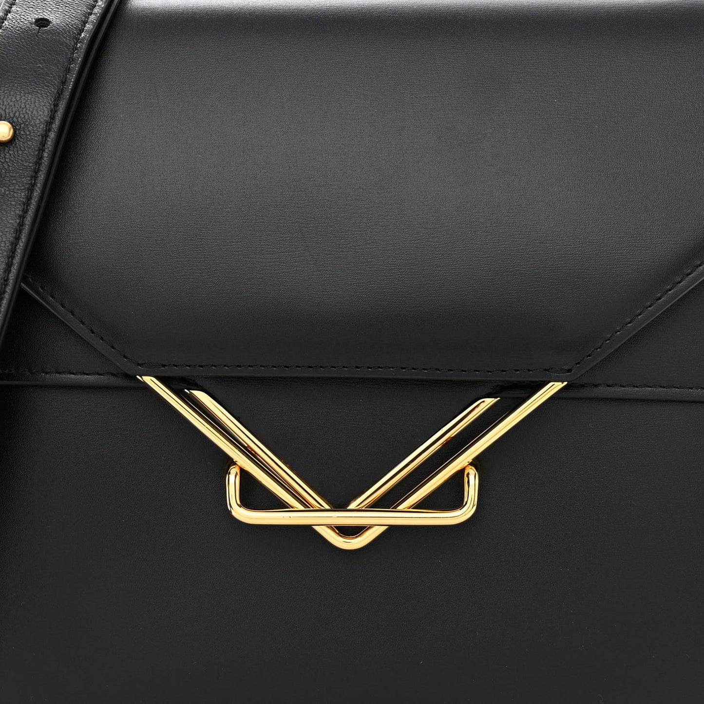 Box Calfskin Nappa Clip Bag Black