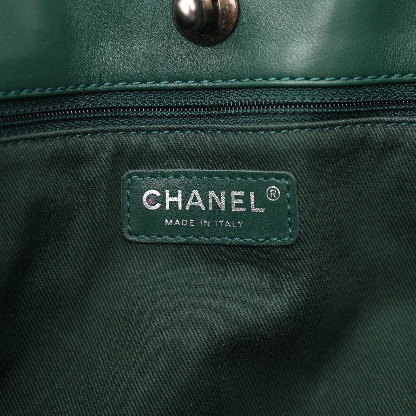 Calfskin Quilted Large Shopping In Chains Tote Green