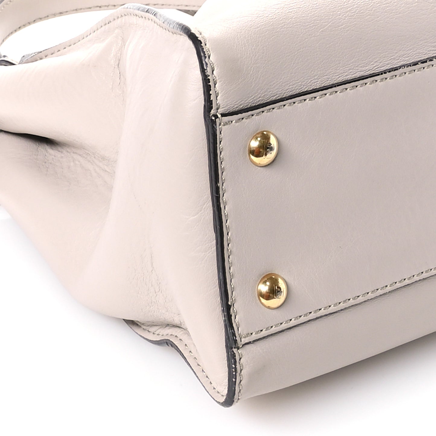 Vitello Seta Shiny Nappa Medium Peekaboo Iconic Satchel Grigio Polvere Magenta