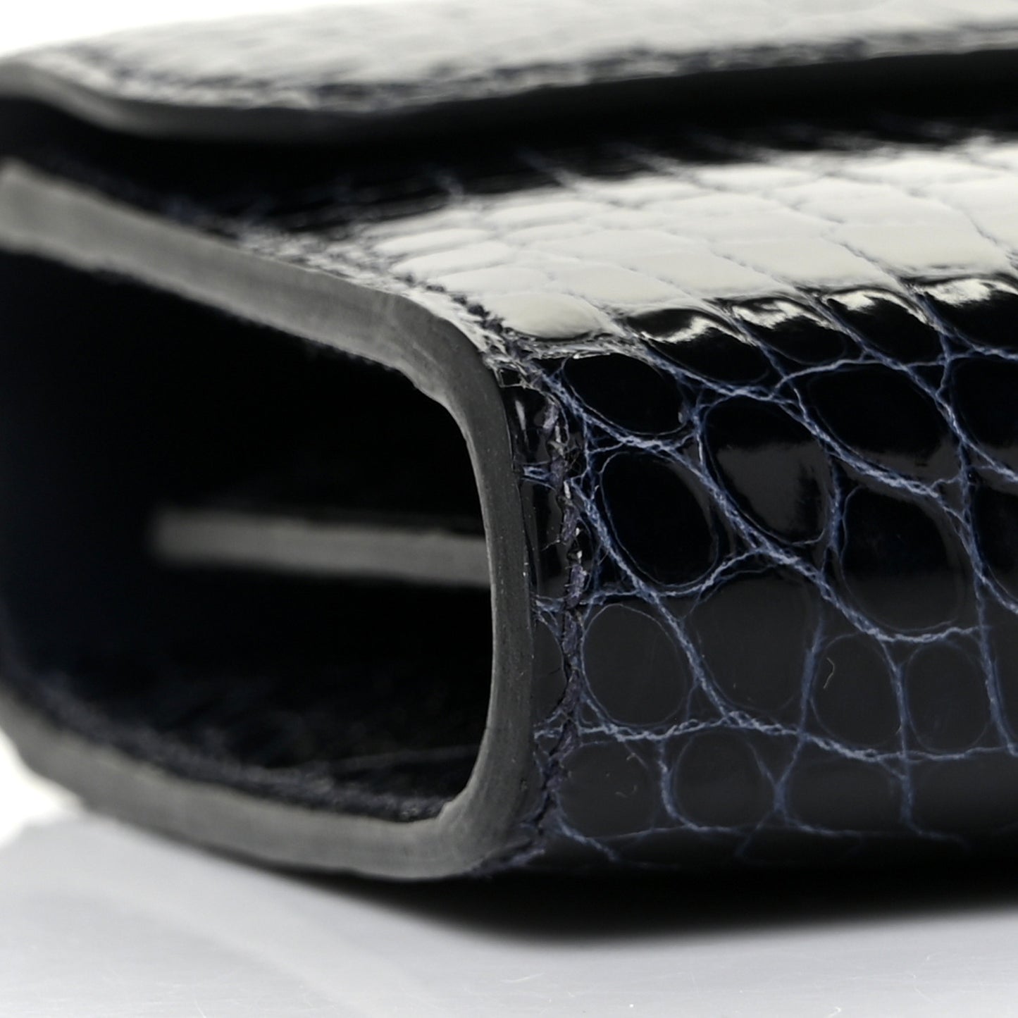 Shiny Alligator Constance Long Wallet Bleu Marine