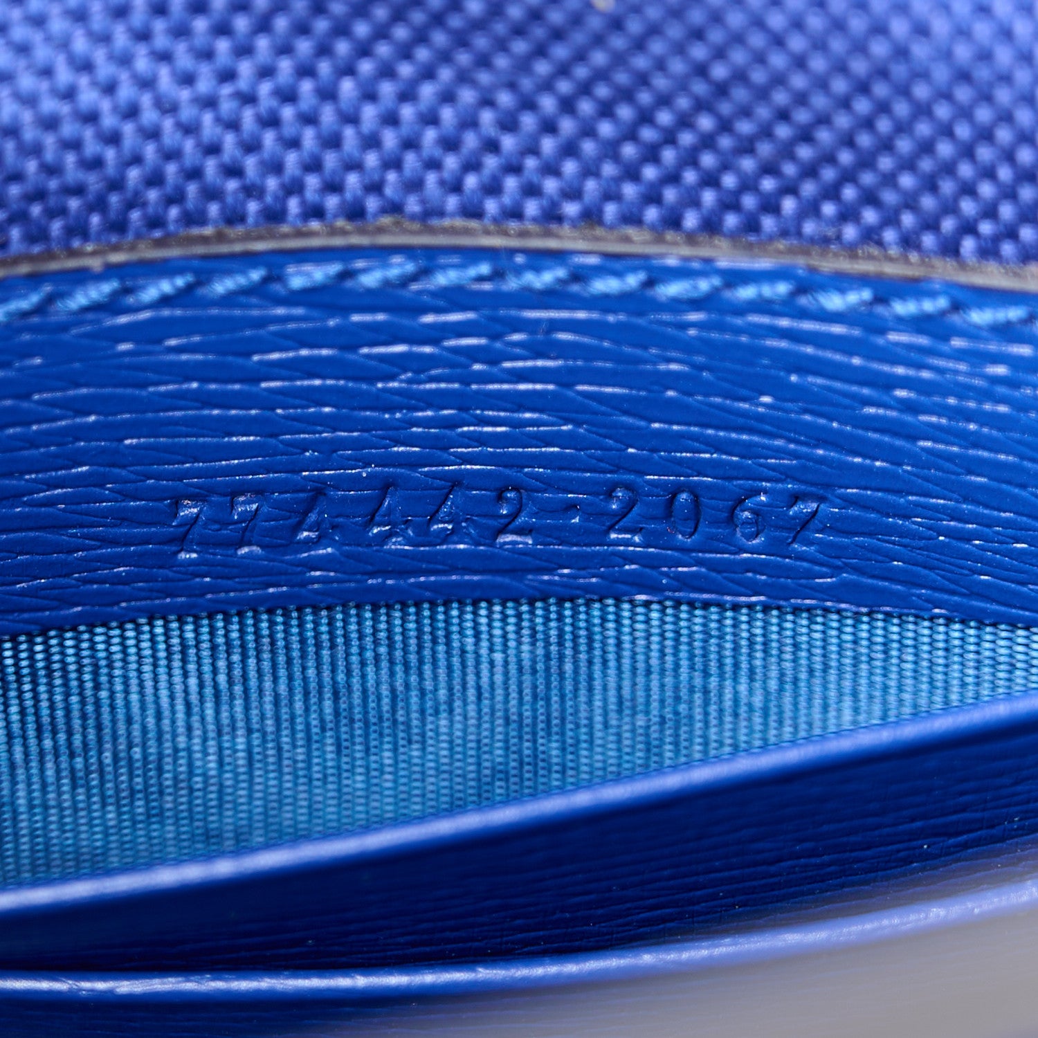Gucci New Shanghai Calfskin Interlocking G Logo Wristlet Pouch Cobalt Blue Orange 7 of 10