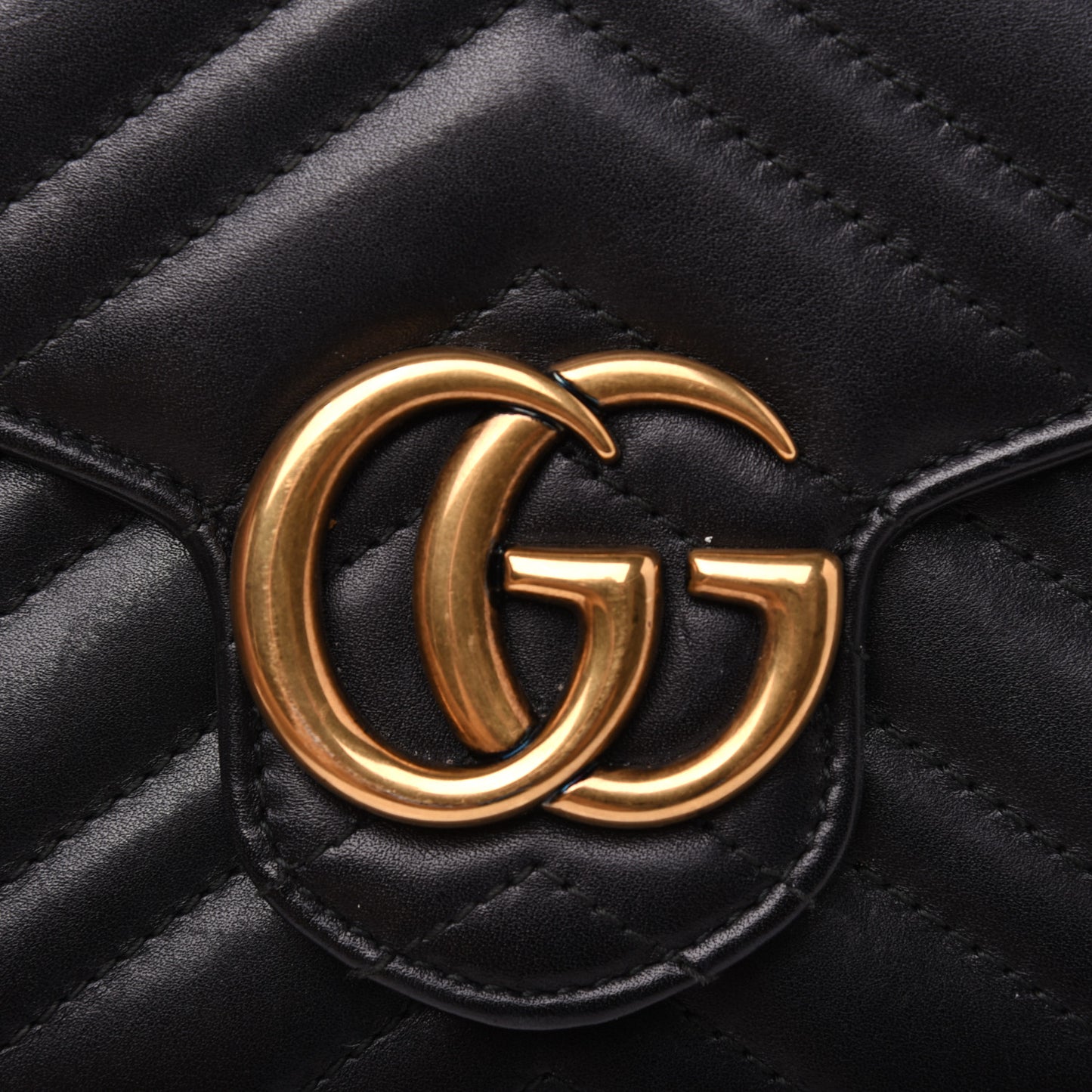 Calfskin Matelasse GG Marmont Chain Wallet Black