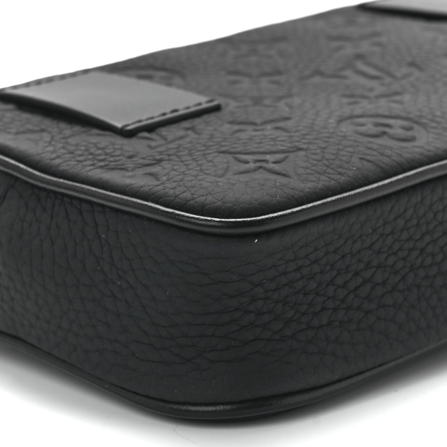 Taurillon Monogram Uniformes Solar Ray Soft Pochette Volga Belt Bag Black