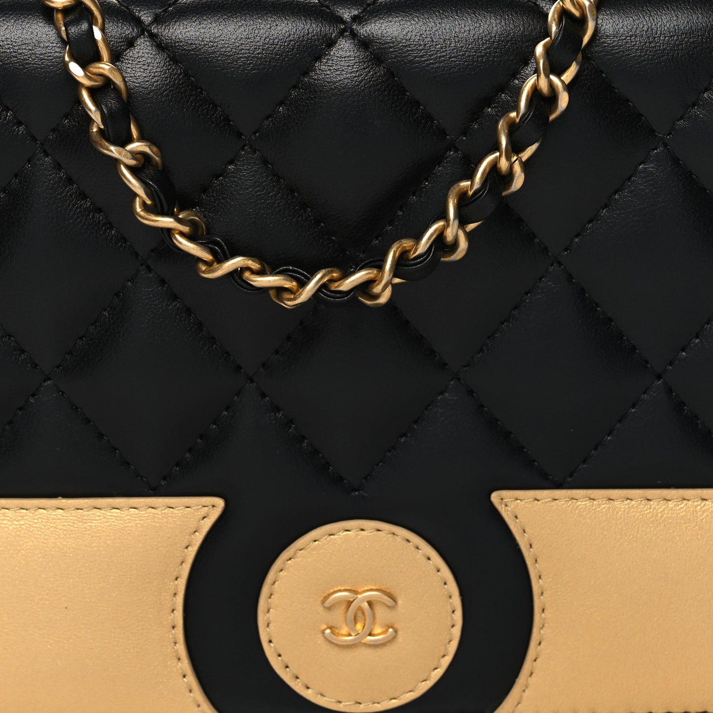 Lambskin Quilted Wallet On Chain WOC Black Beige