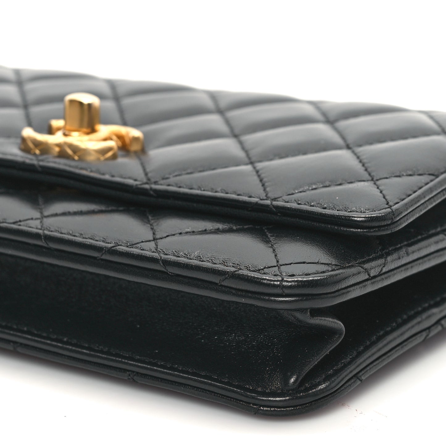 Lambskin Quilted Pillow Crush Wallet On Chain WOC Black