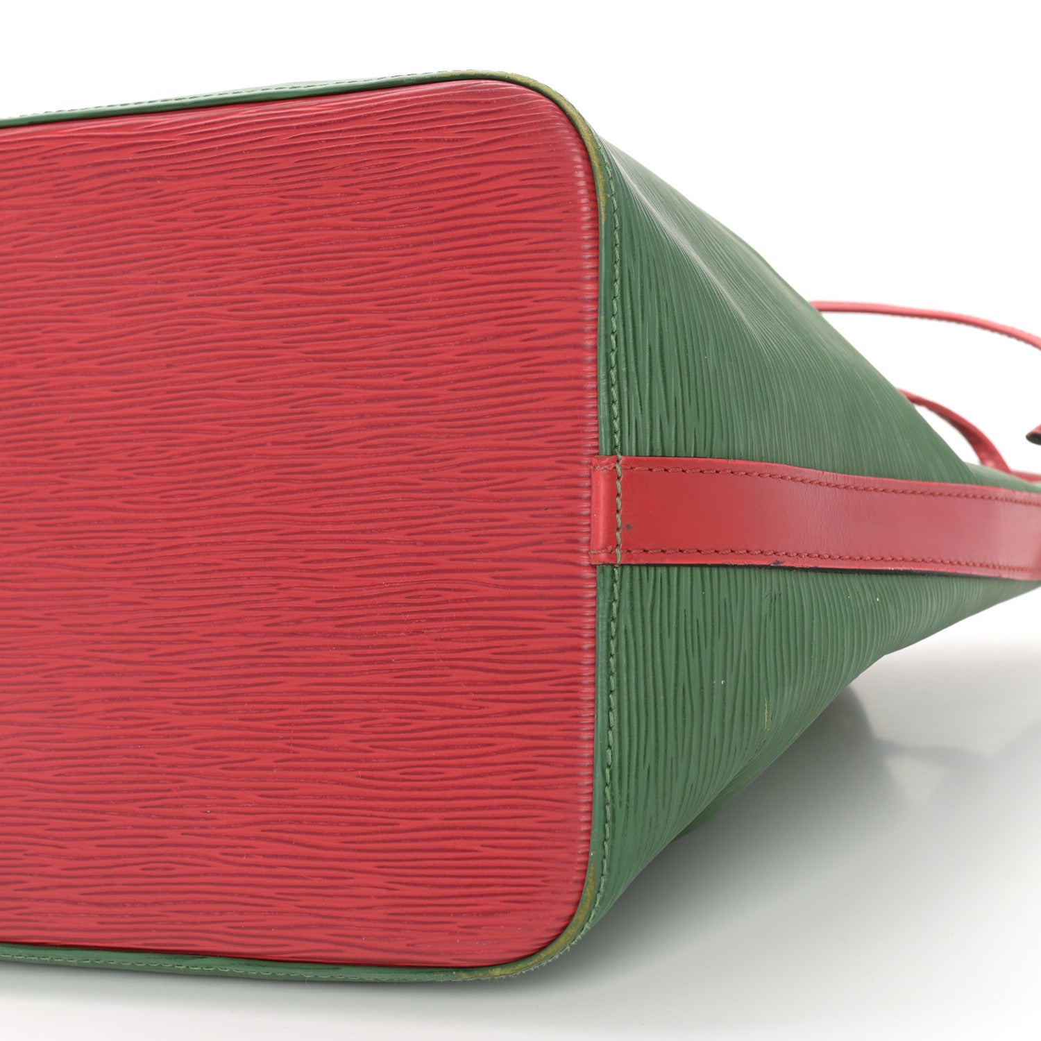 Louis Vuitton Epi Bi-Color Petit Noe Borneo Castillan Red 9 of 16