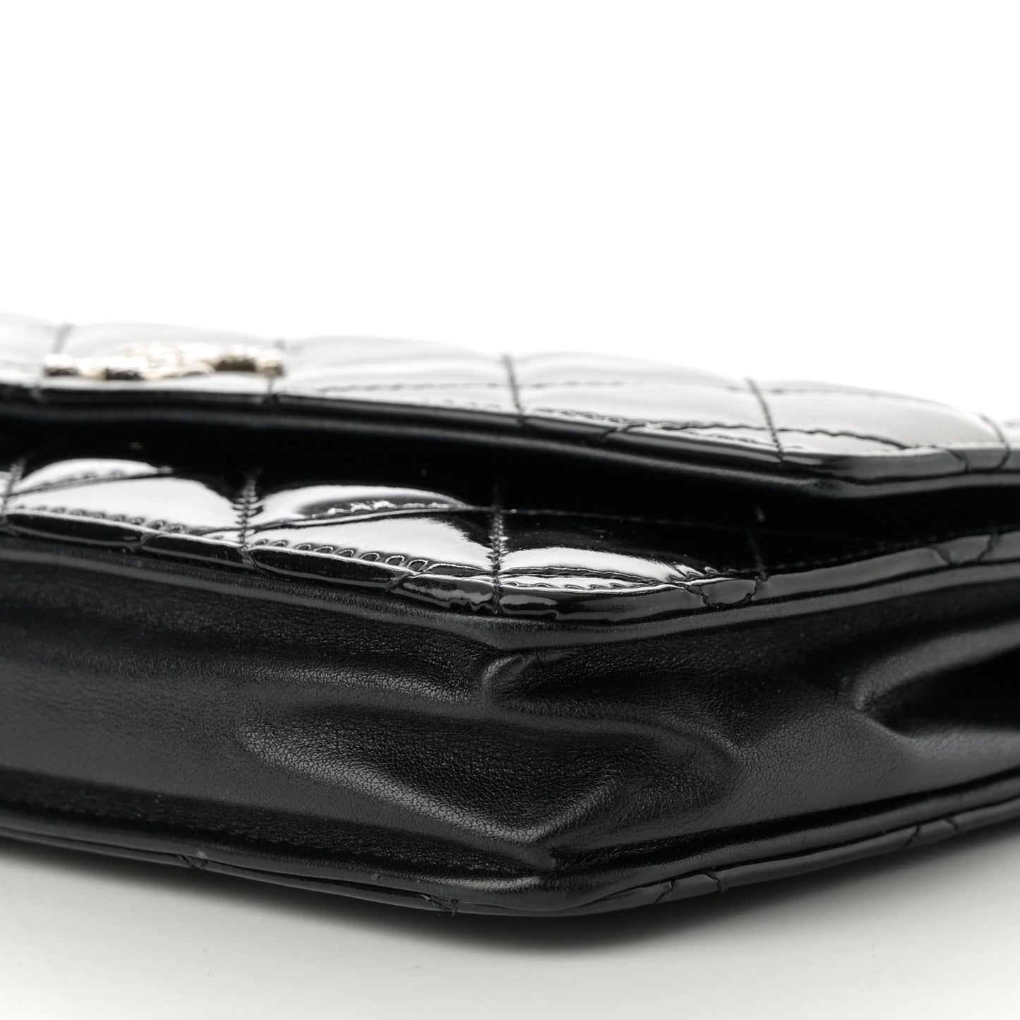 Patent Quilted Brilliant Wallet On Chain WOC Black