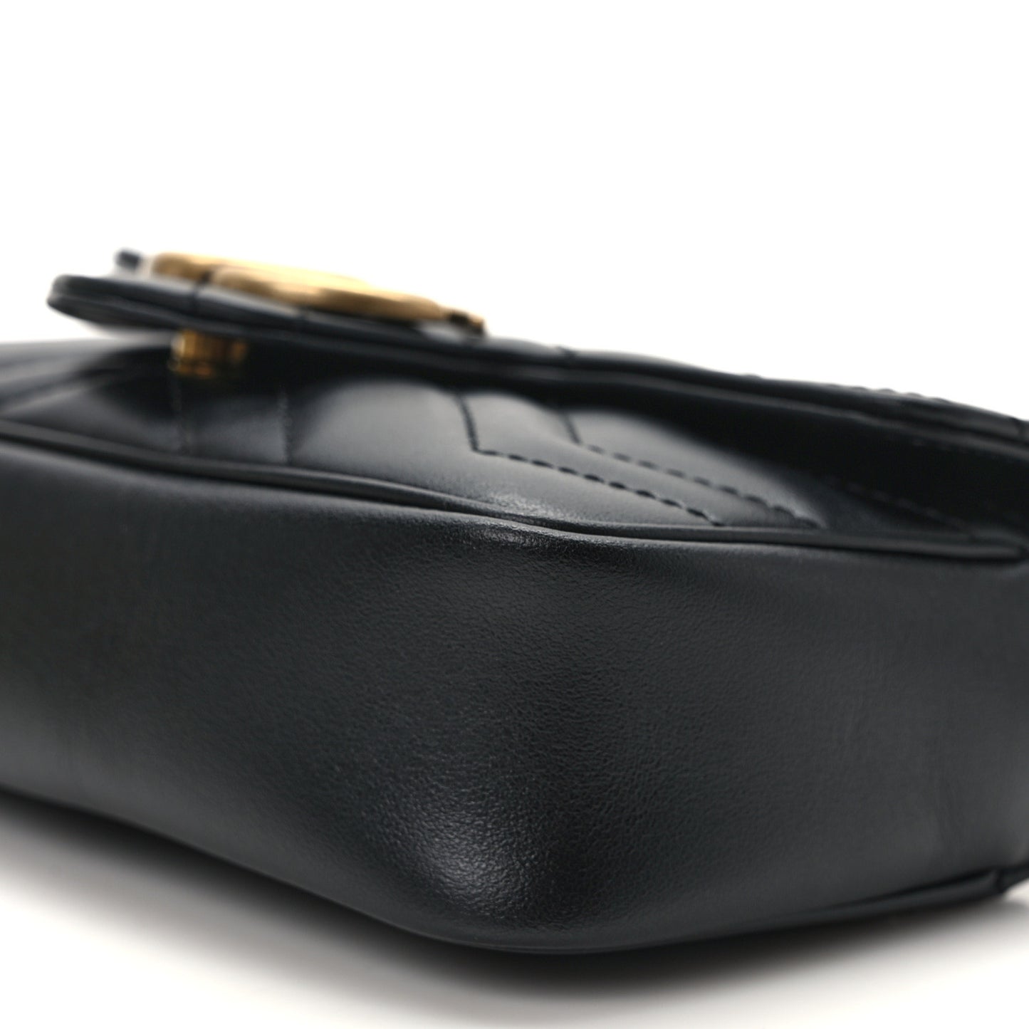Calfskin Matelasse Super Mini GG Marmont Shoulder Bag Black