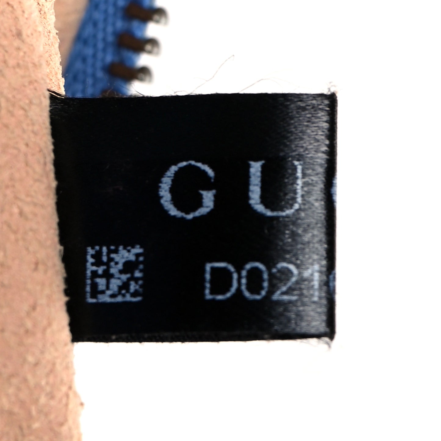 Calfskin Matelasse Medium GG Marmont Shoulder Bag Clear Sky Blue