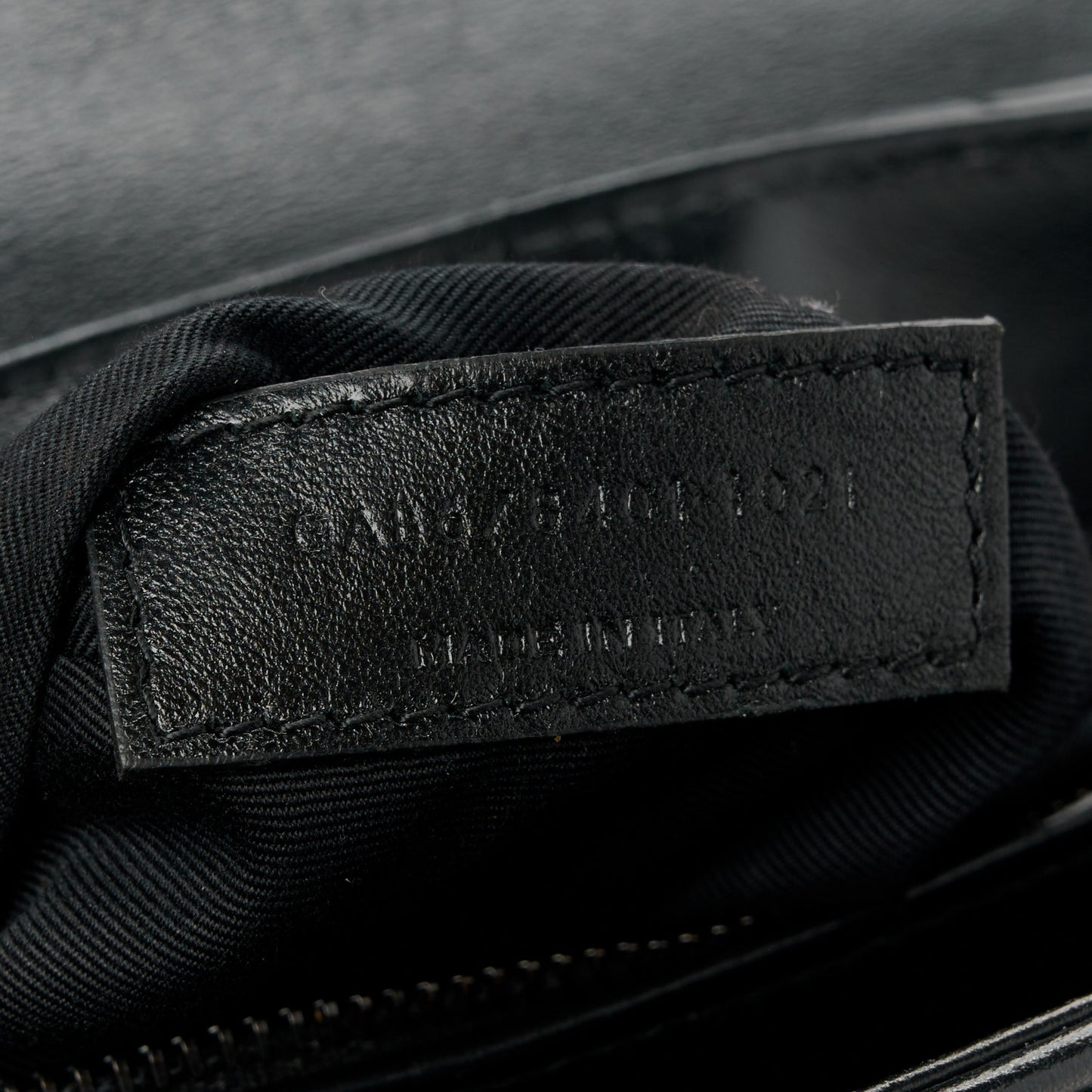 Calfskin Y Quilted Monogram Monochrome Toy Loulou Crossbody Bag Black