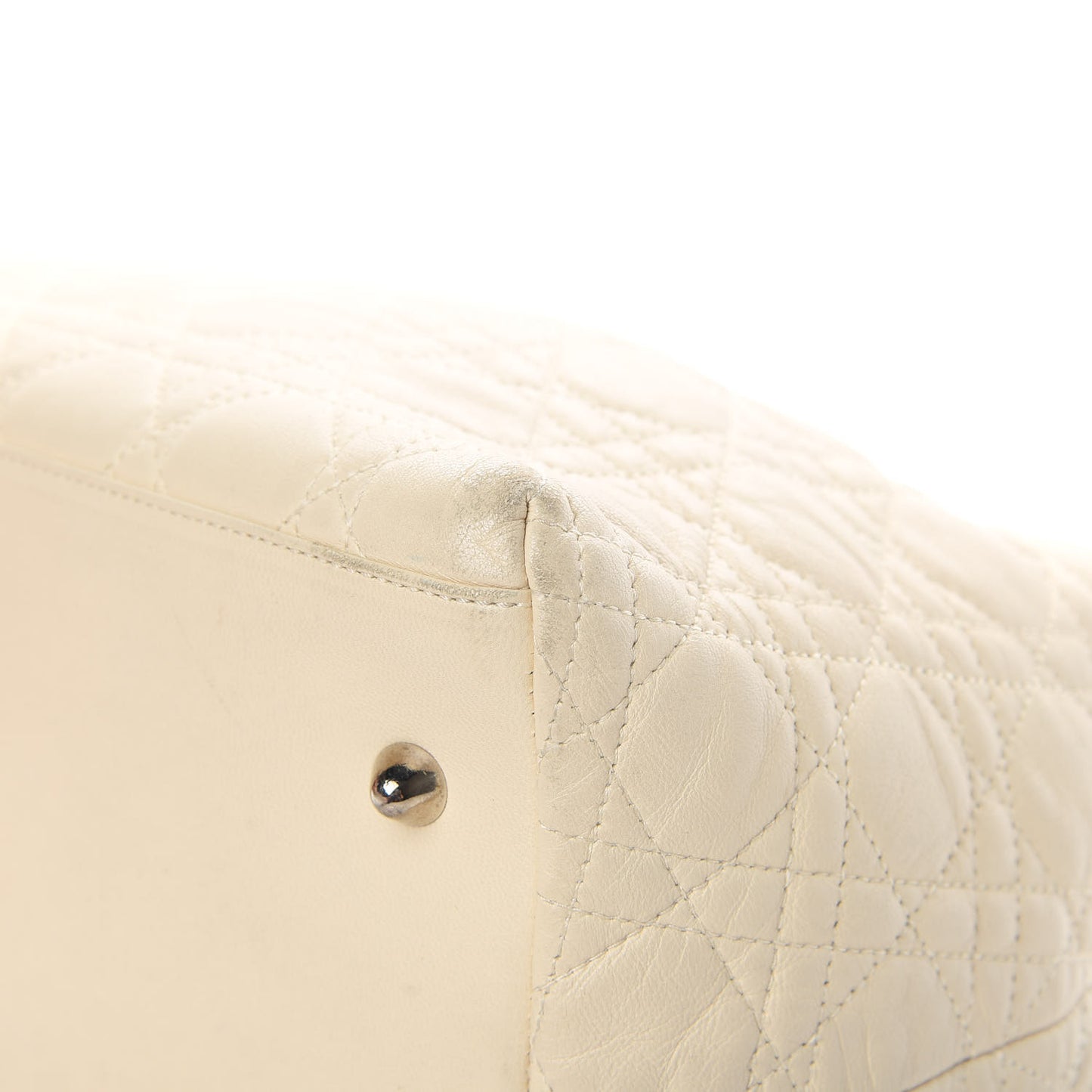 Lambskin Cannage Medium Soft Lady Dior Beige