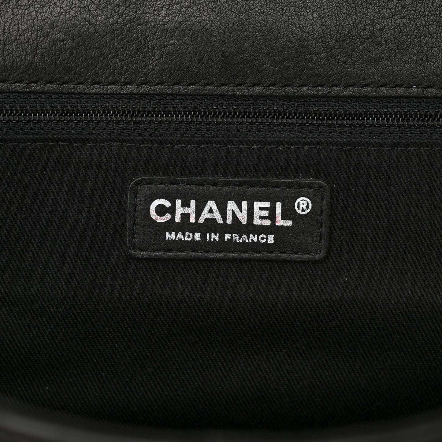 Calfskin Quilted Dallas Saddle Bag Black