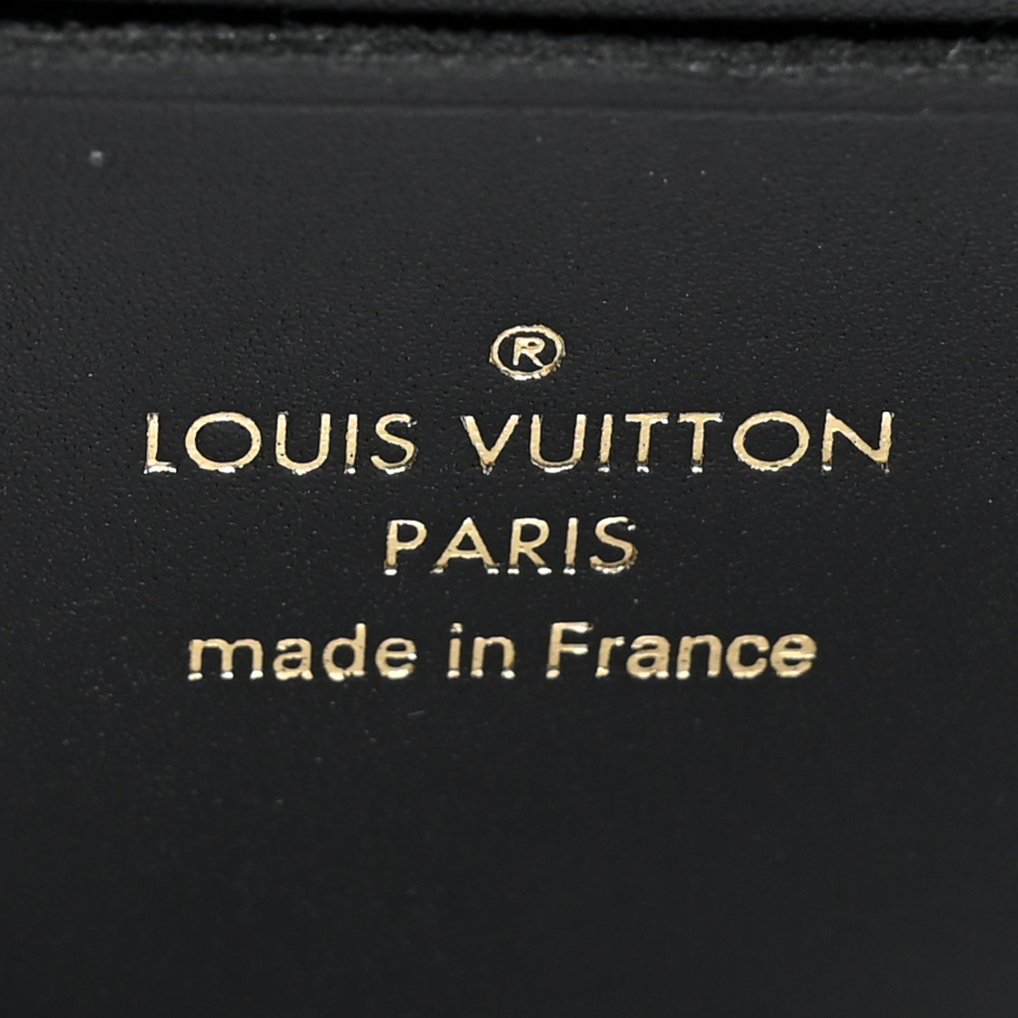 Reverse Monogram Dauphine Chain Wallet