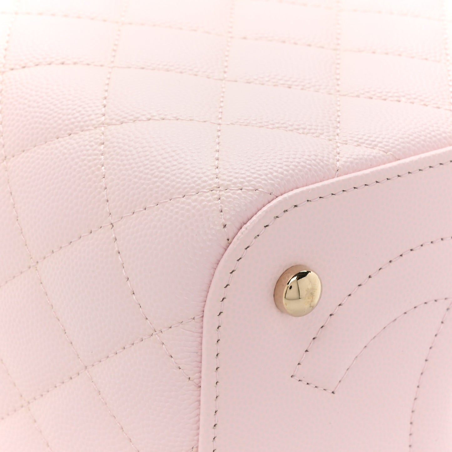 Caviar Quilted Small Top Handle Vanity Case With Chain Light Pink