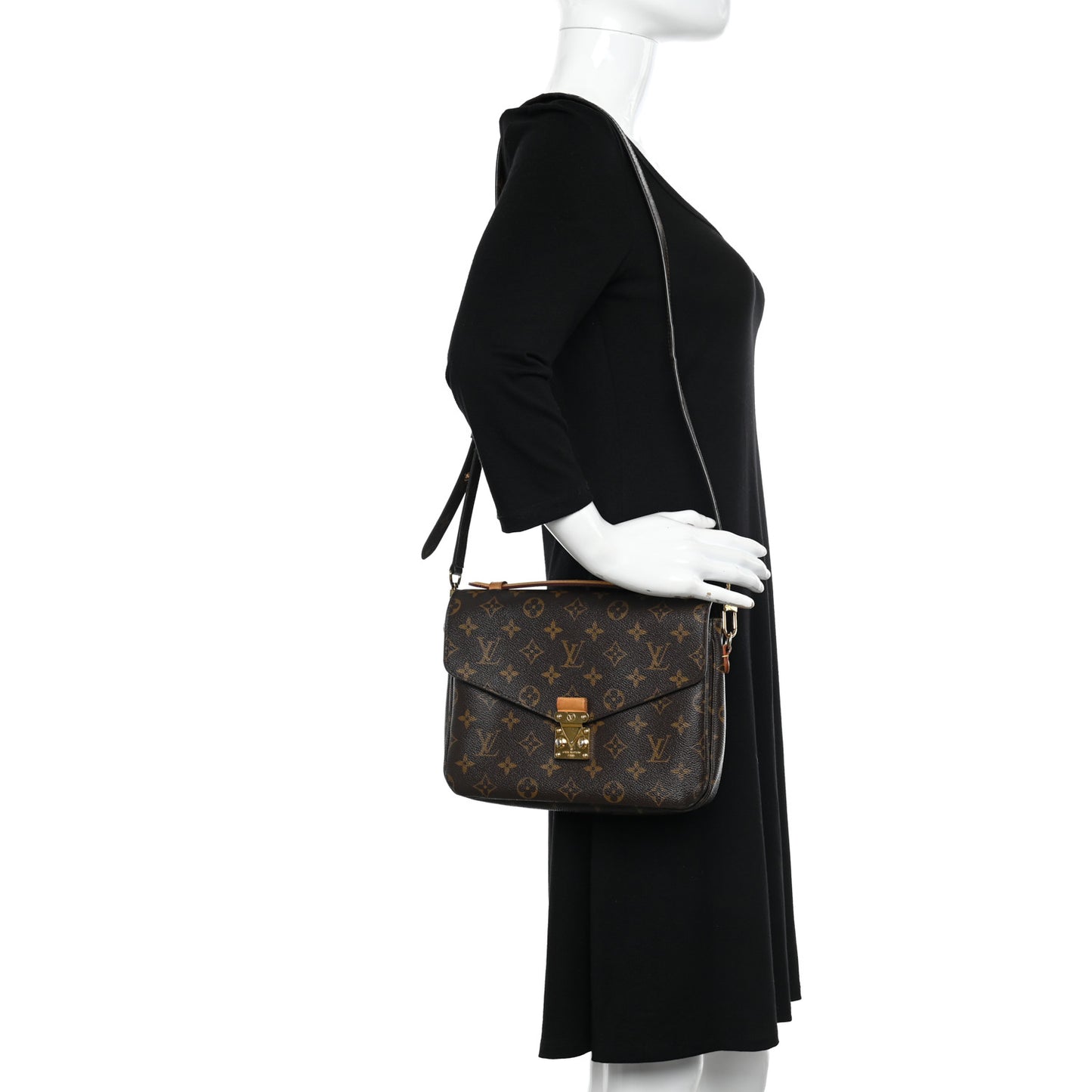 Monogram Pochette Metis