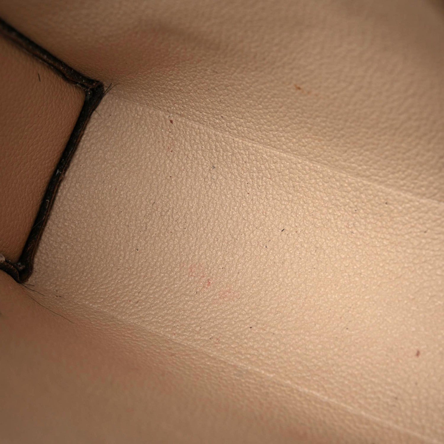 Louis Vuitton Monogram Toiletry Pouch 19 23 of 26