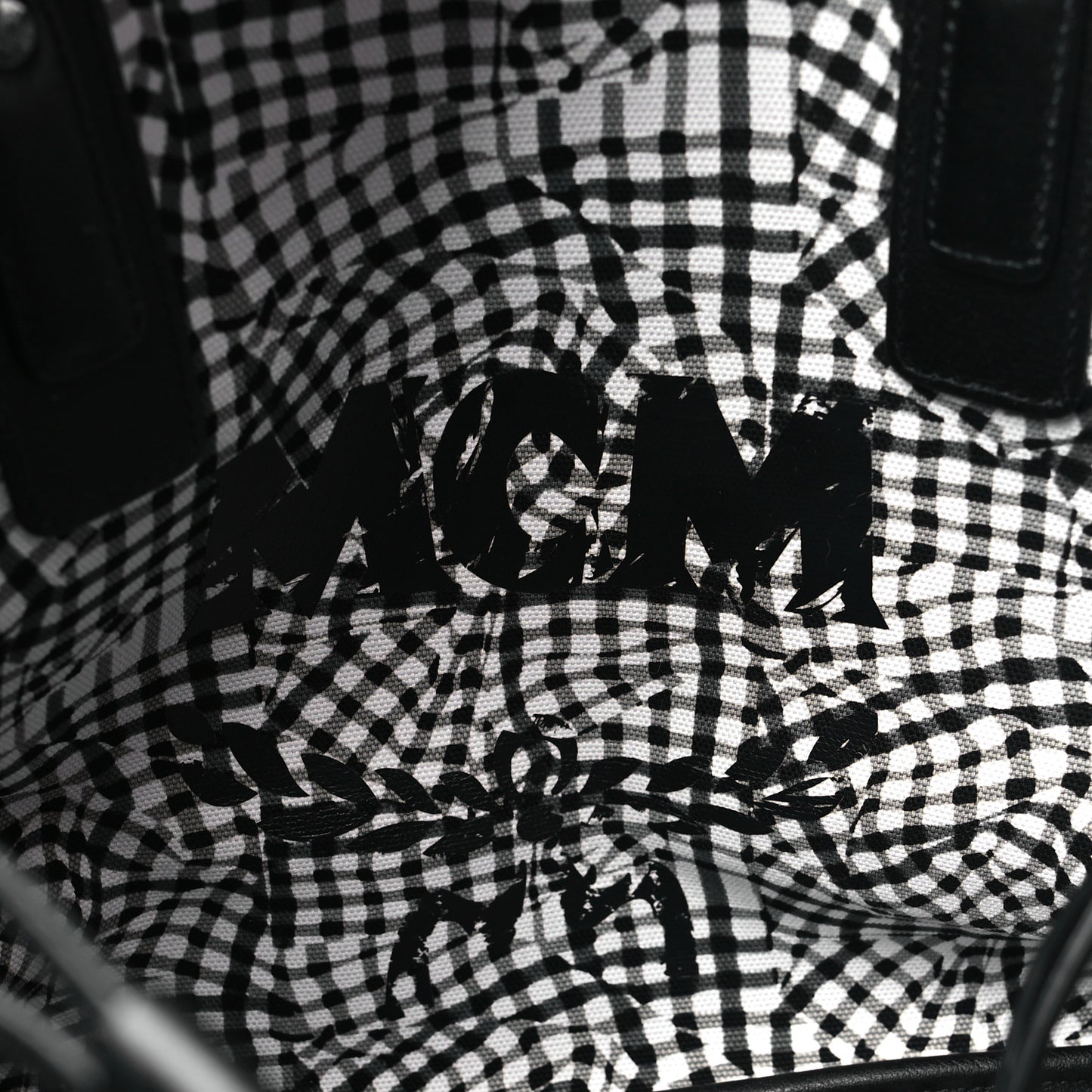 Visetos Medium Liz Reversible Shopper Tote Black