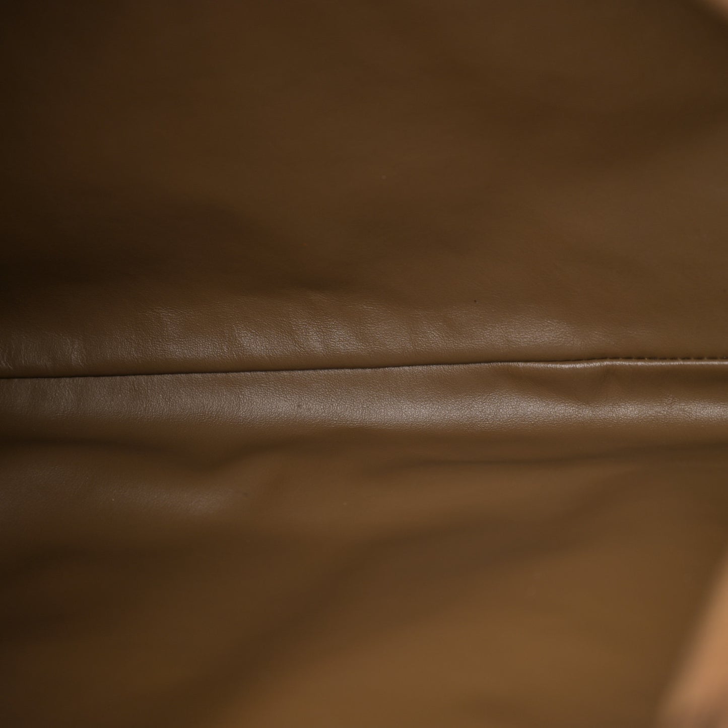 Suede Intrecciato Large Hop Acorn