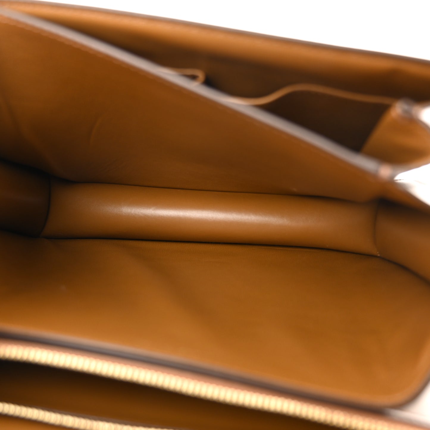 Box Calfskin Medium Classic Box Flap Bag Camel
