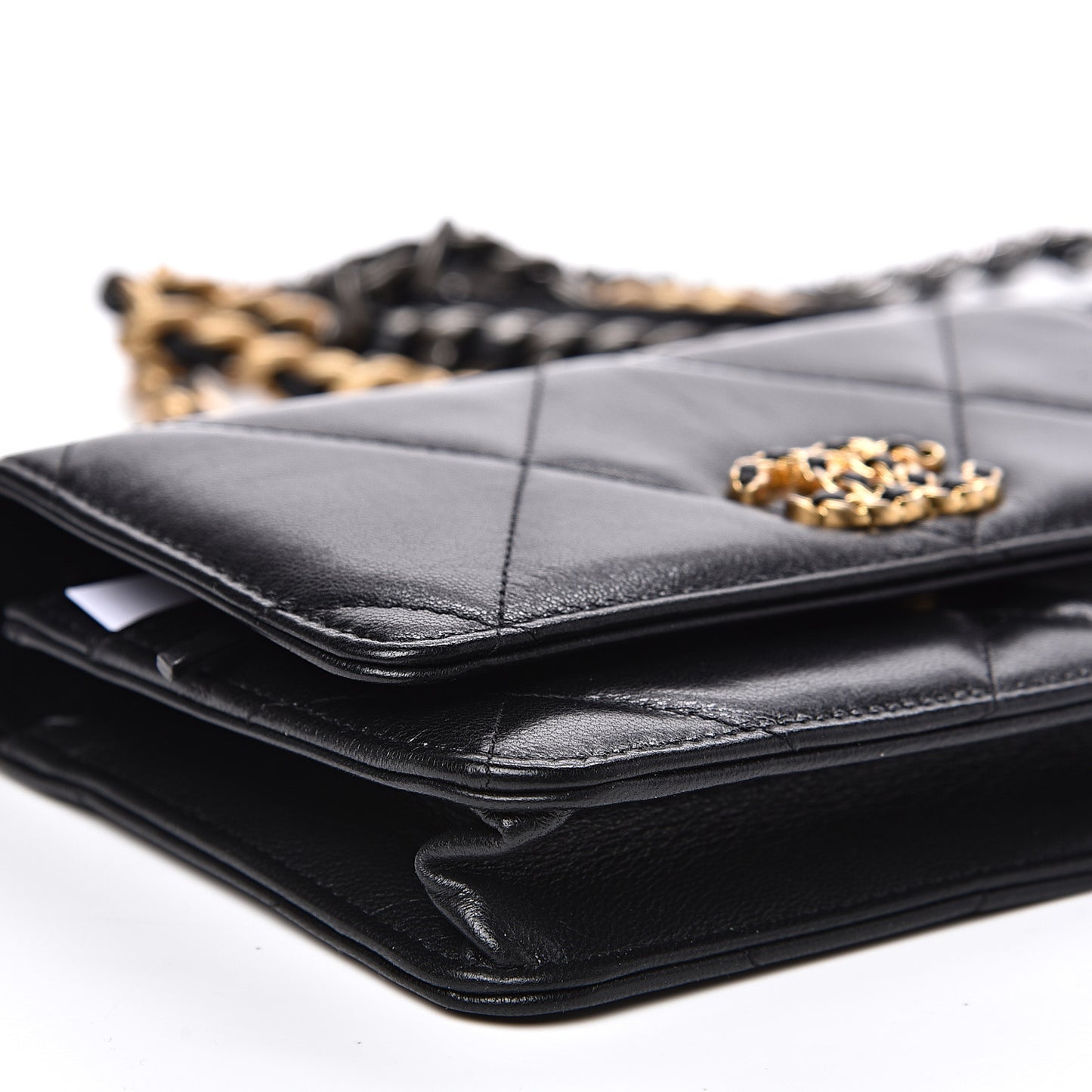 Goatskin Quilted 19 Wallet On Chain WOC Black