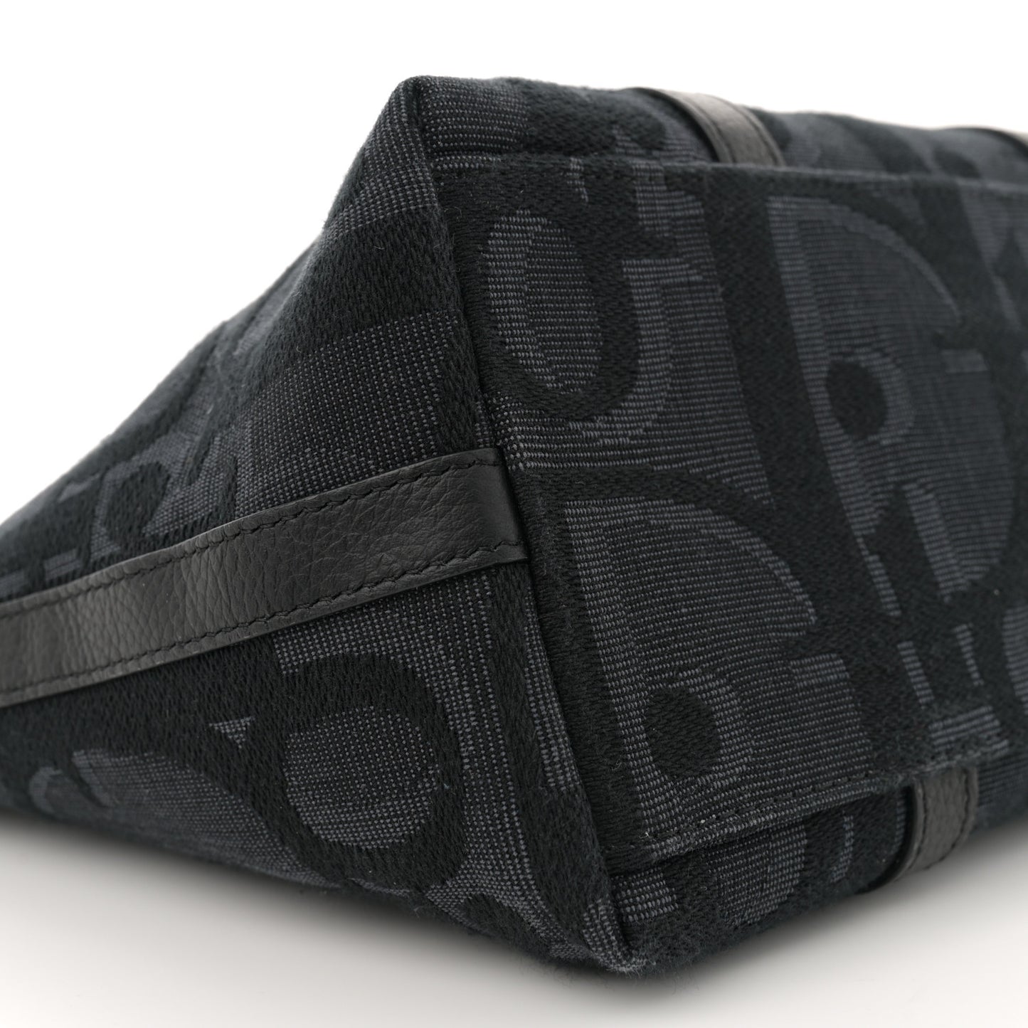 Maxi Oblique Jacquard Weekender 25 Black