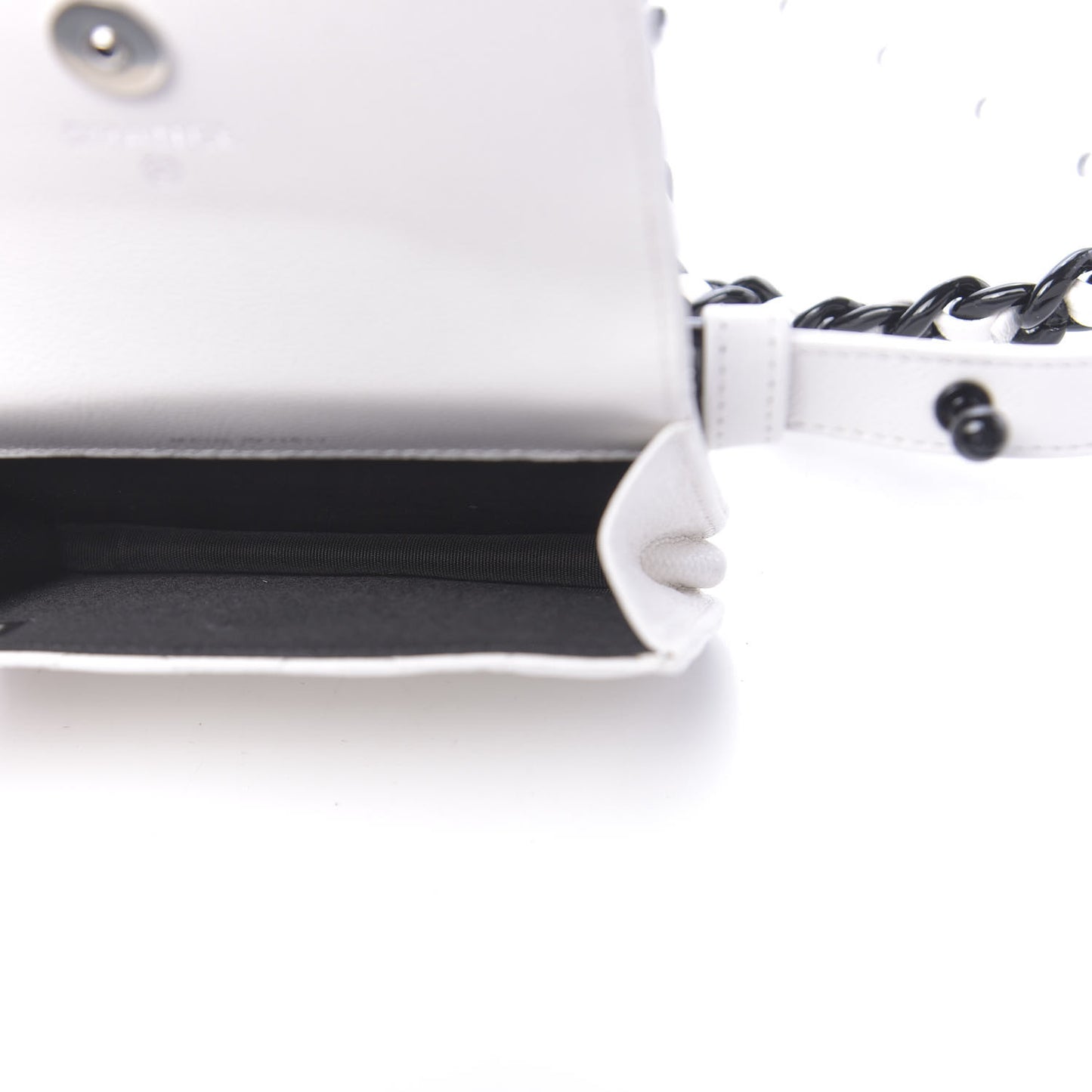 Caviar Quilted My Everything Belt Flap Card Holder White